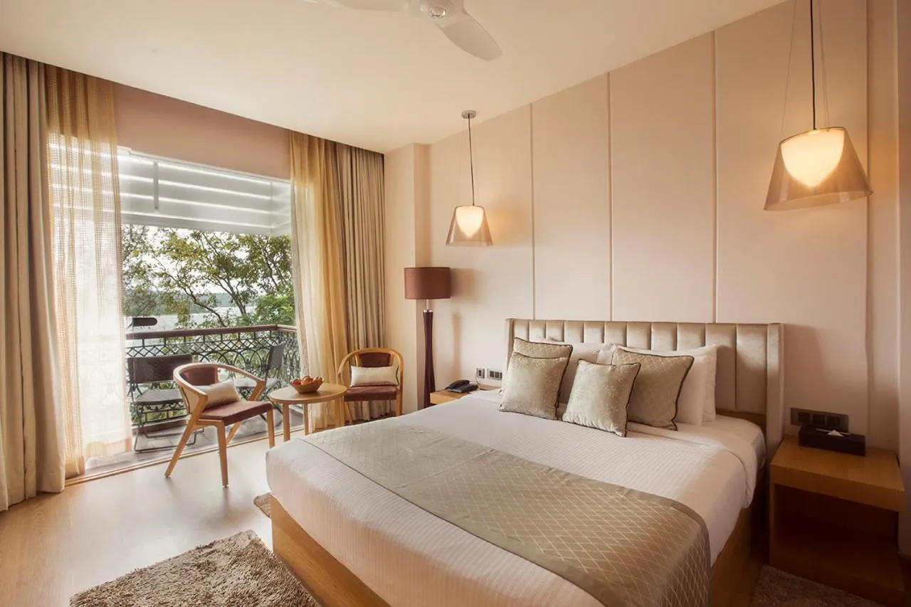 Deluxe Double Room in Sea Shell Port Blair