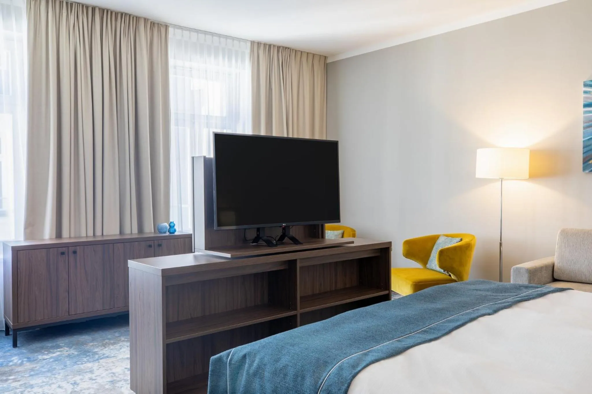 Queen Suite with Sofa Bed in Select Hotel Moser Verdino Klagenfurt