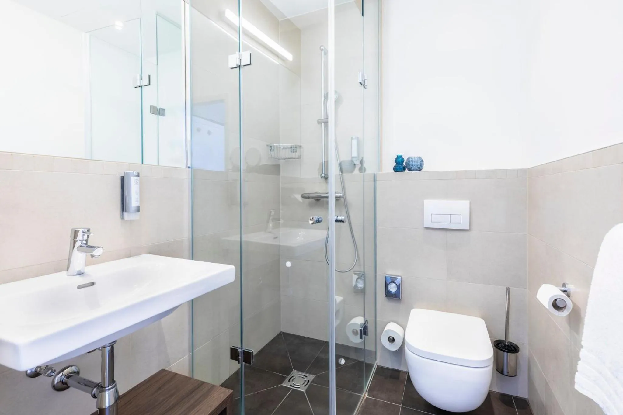 Standard Queen Room with Balcony in Garner Hotel Klagenfurt - Moser Verdino by IHG