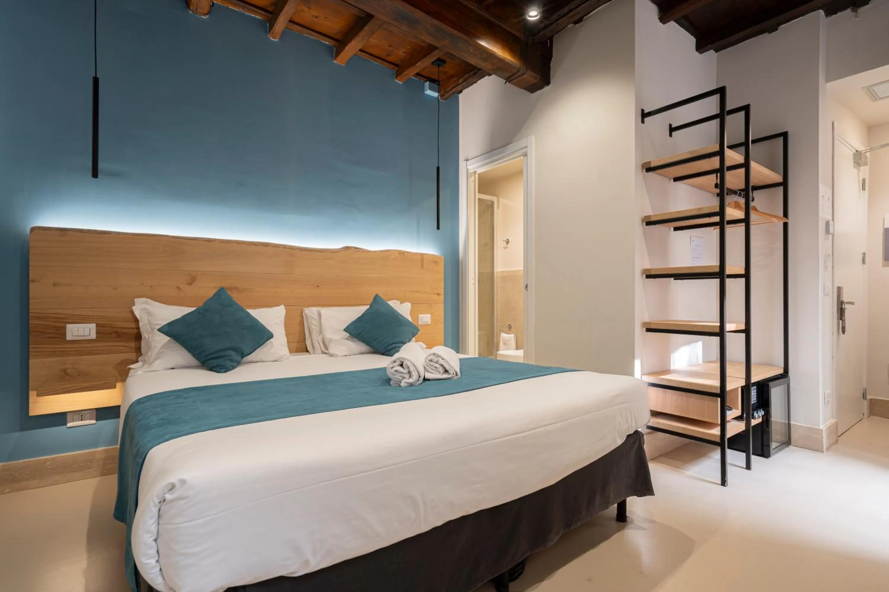 Superior Double or Twin Room in Campo de' Fiori 34