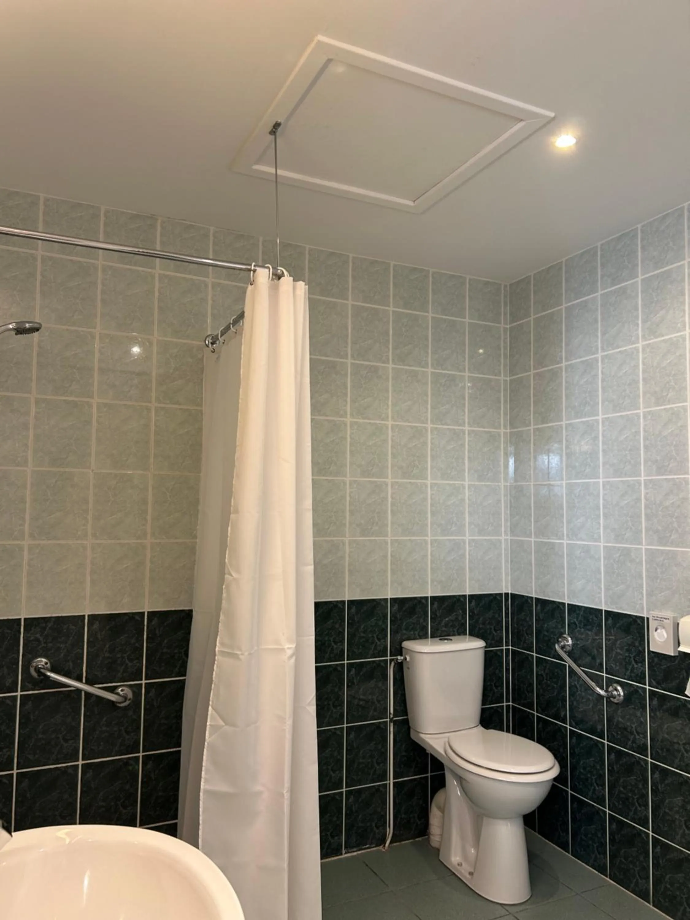 Superior Double Room in Hôtel des Ducs