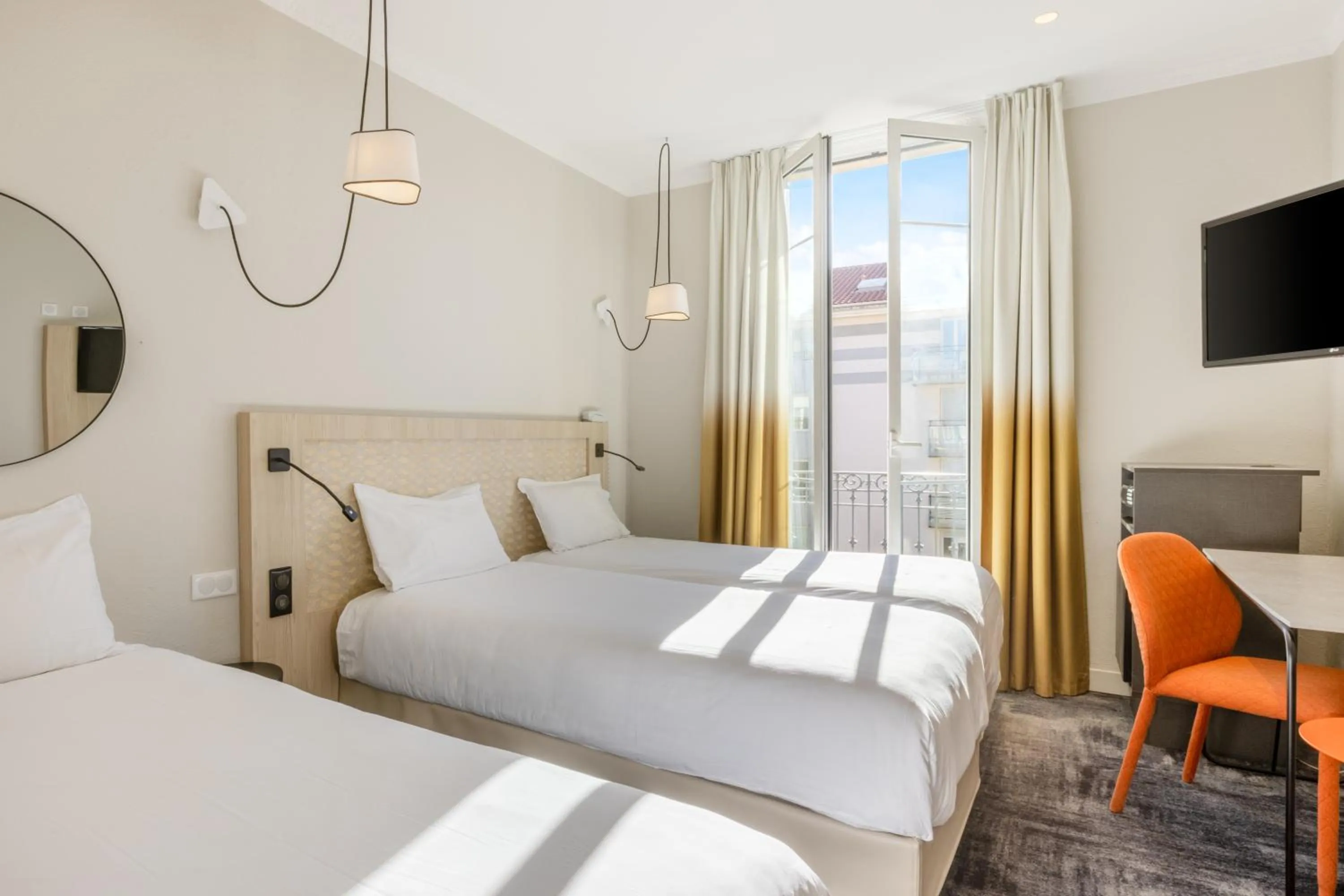 Triple Room in Hôtel Vendôme