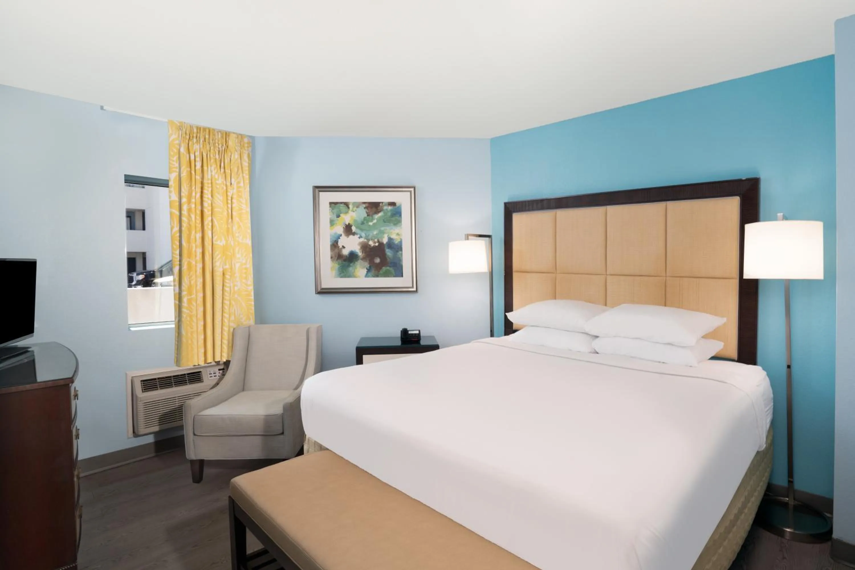 Deluxe Suite Two Kings Oceanfront in Palette Resort Myrtle Beach