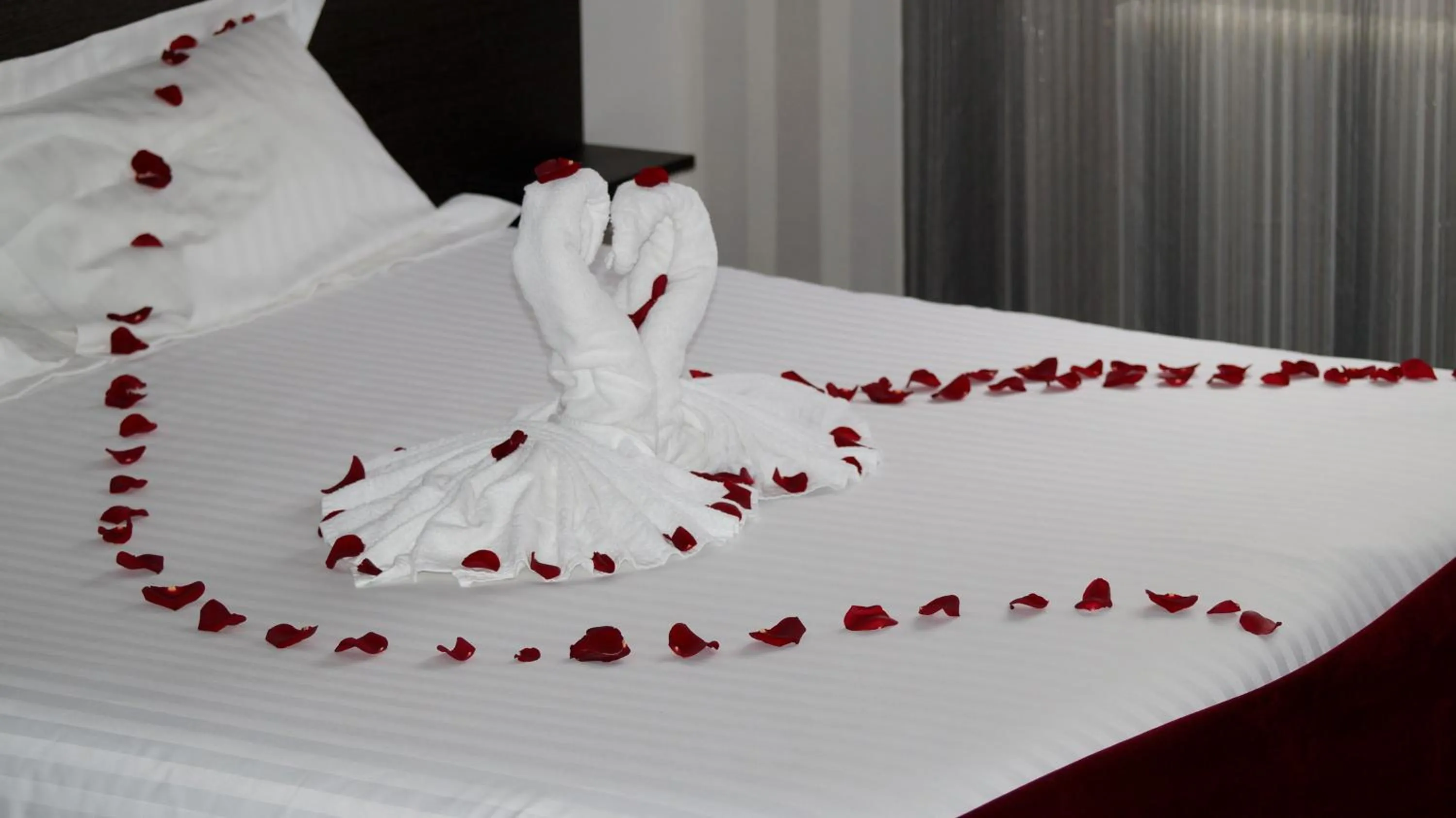 Standard Double Room with Balcony in Hôtel Calme Des Pins & Spa