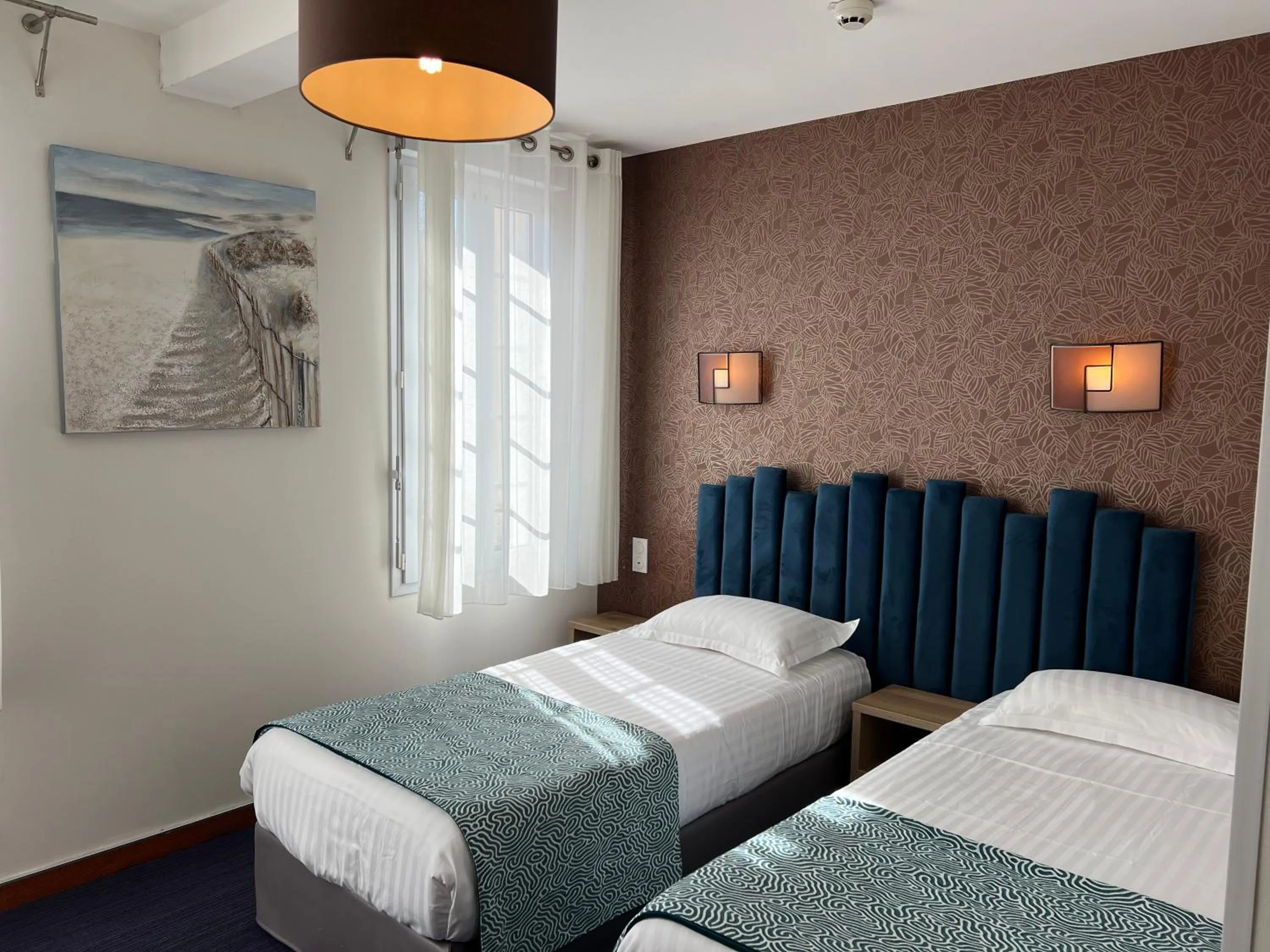 Twin Room in Hôtel Calme Des Pins & Spa