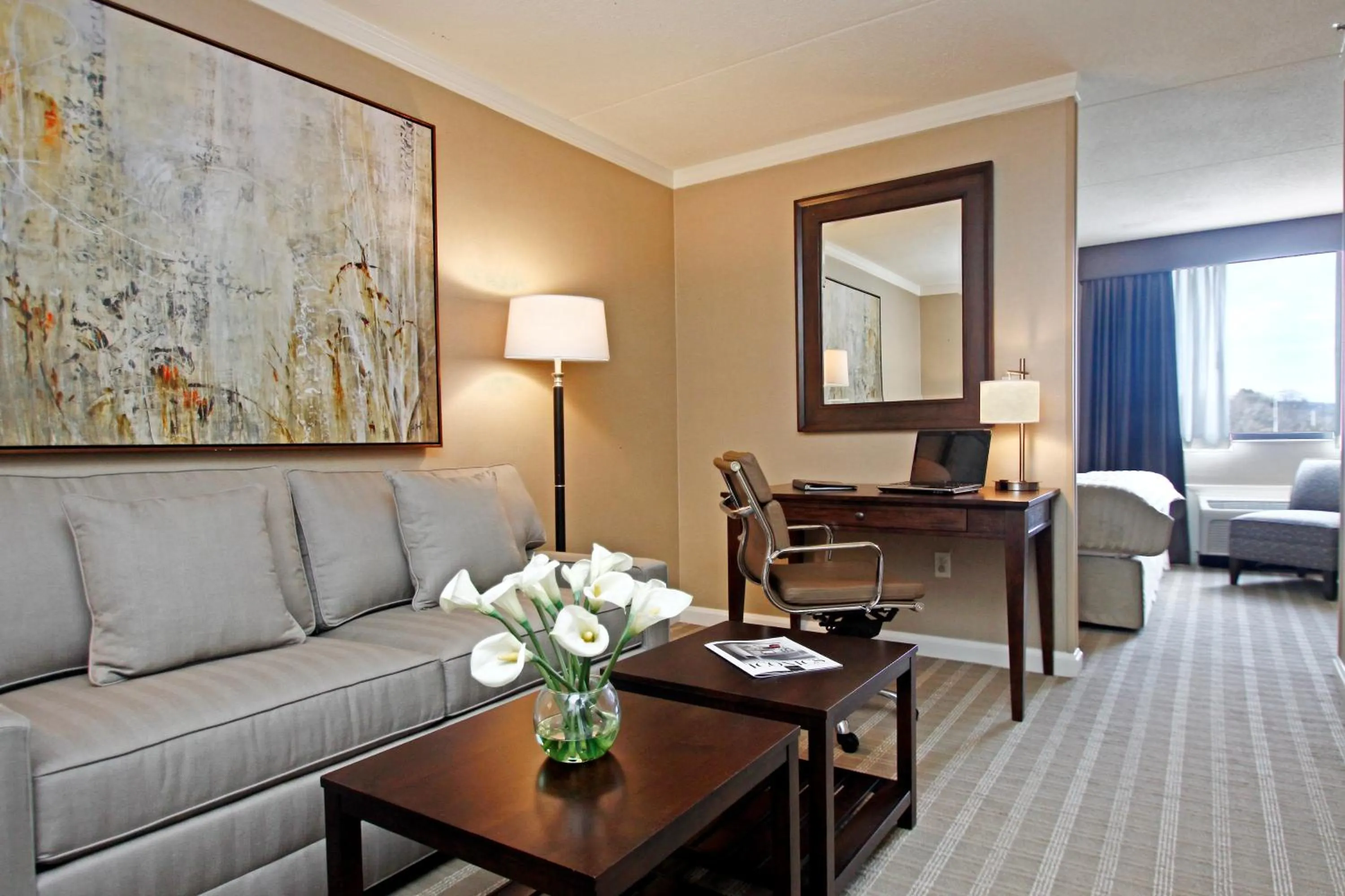 King Suite Non-Smoking in Ethan Allen Hotel