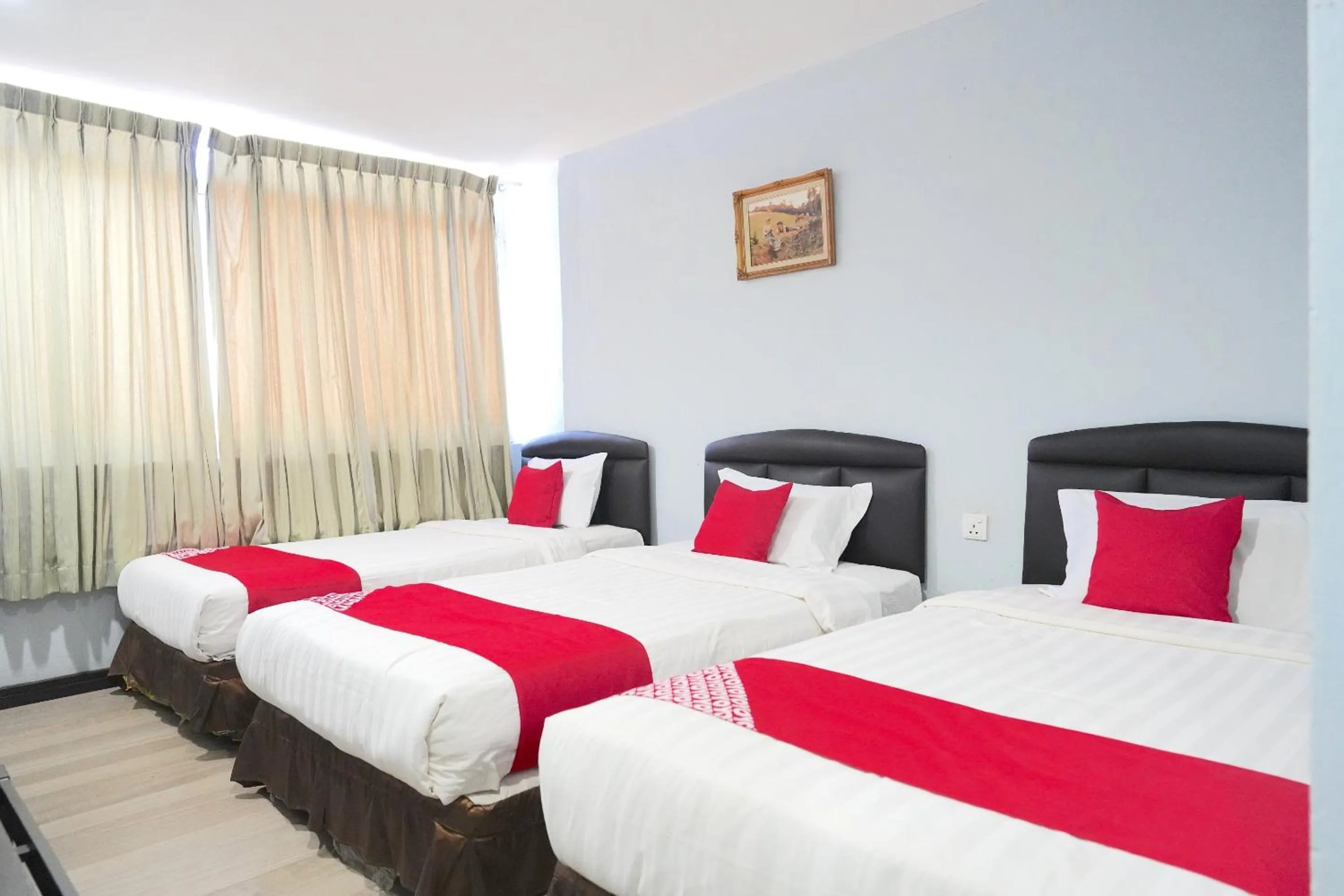 Superior Suite in Hotel O Utama Inn