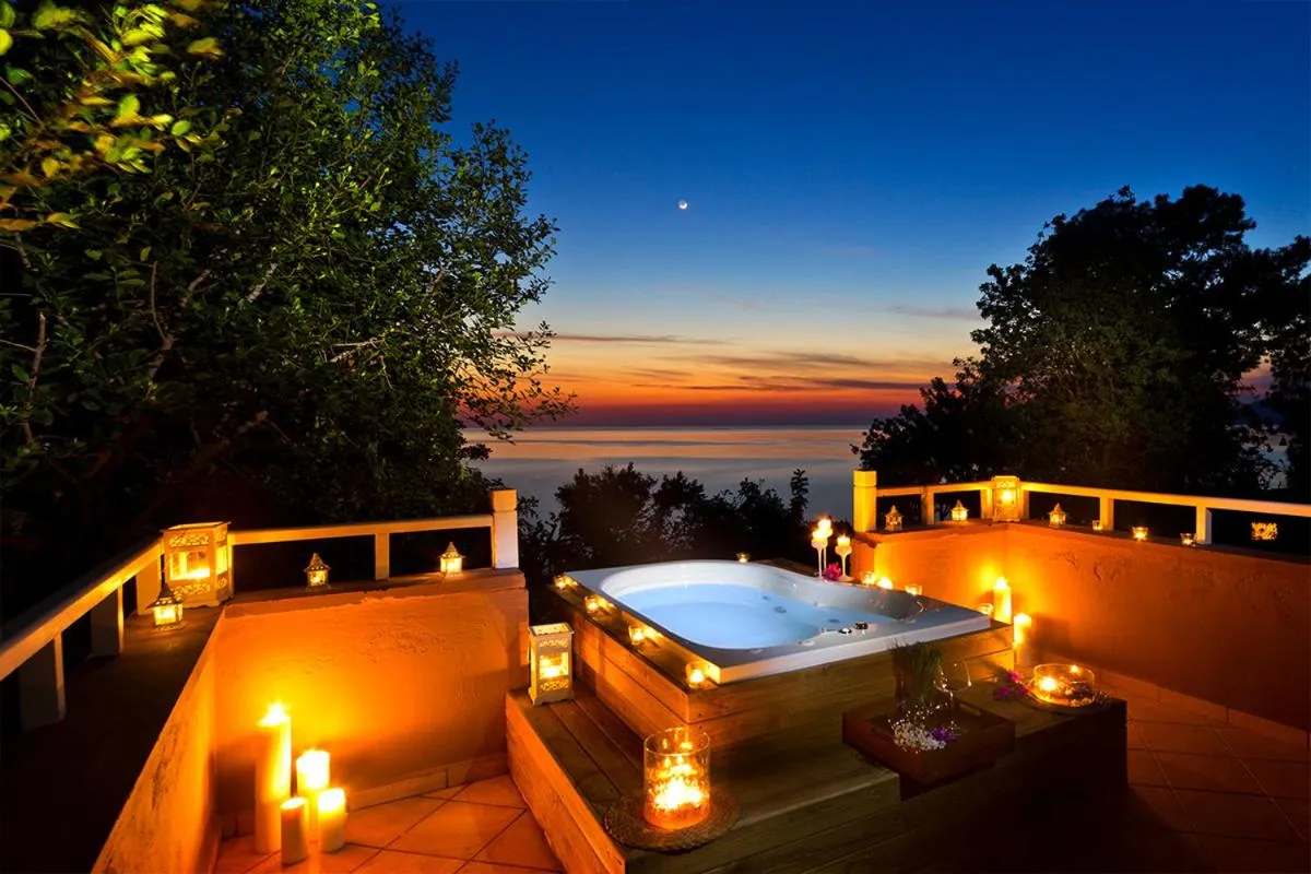 Balayı Taş Ev in Nautical Hotel