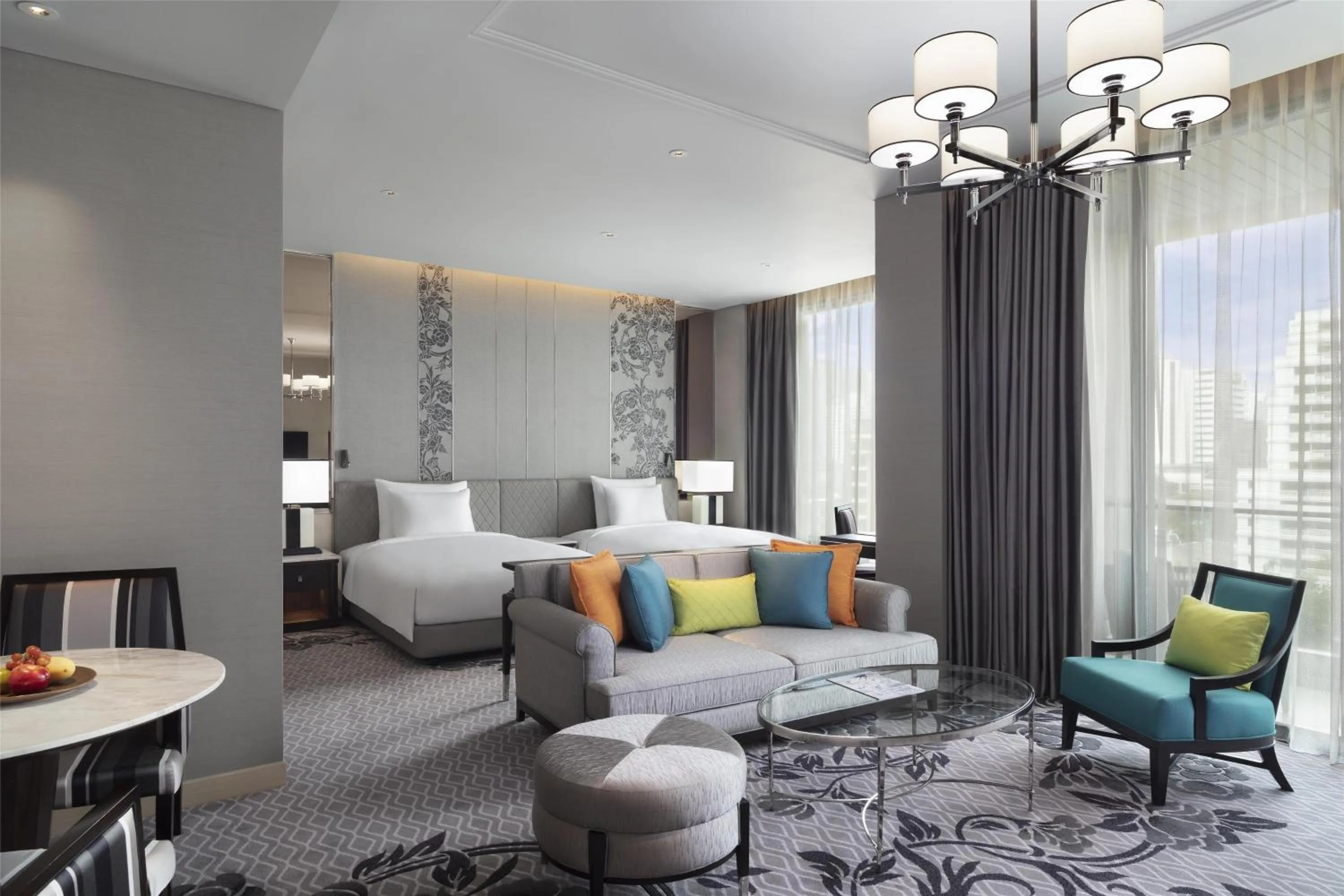 Executive Club Twin Room in Sindhorn Kempinski Hotel Bangkok