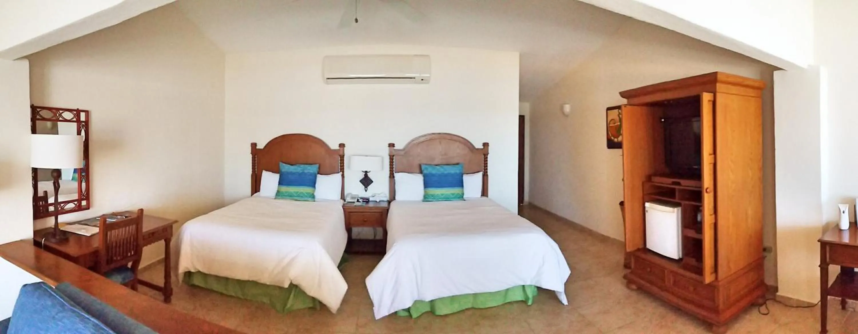 Queen Suite with Sea View - 2 Beds  in Punta Pescadero Paradise Hotel & Villas
