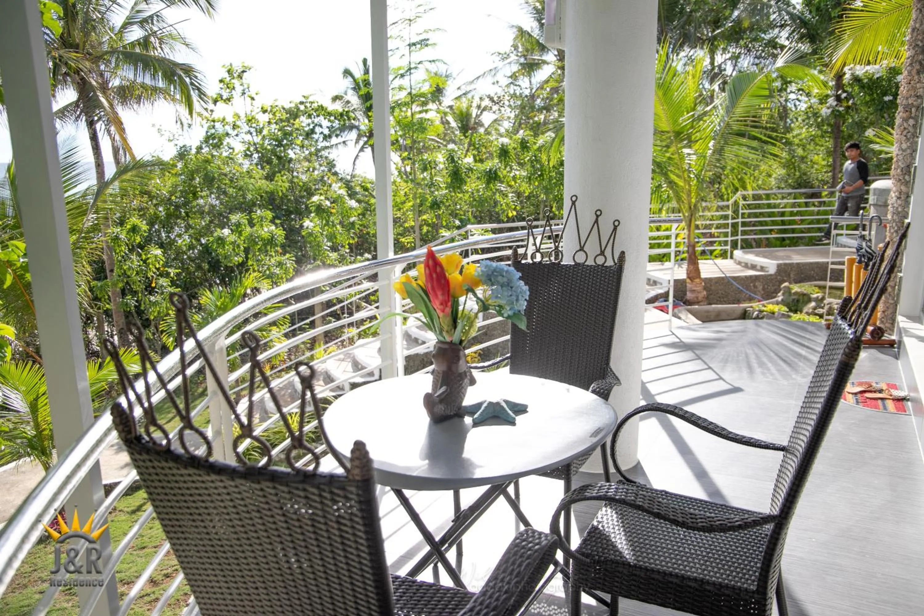 Family Room with Sea View in J&R Residence