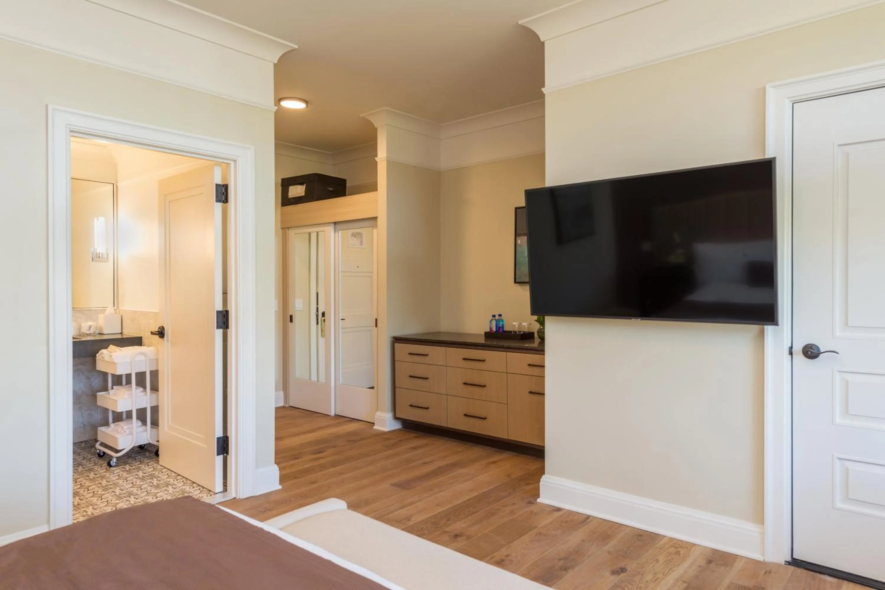 Queen Room - single occupancy - Disability Access in The Abbey Inn & Spa