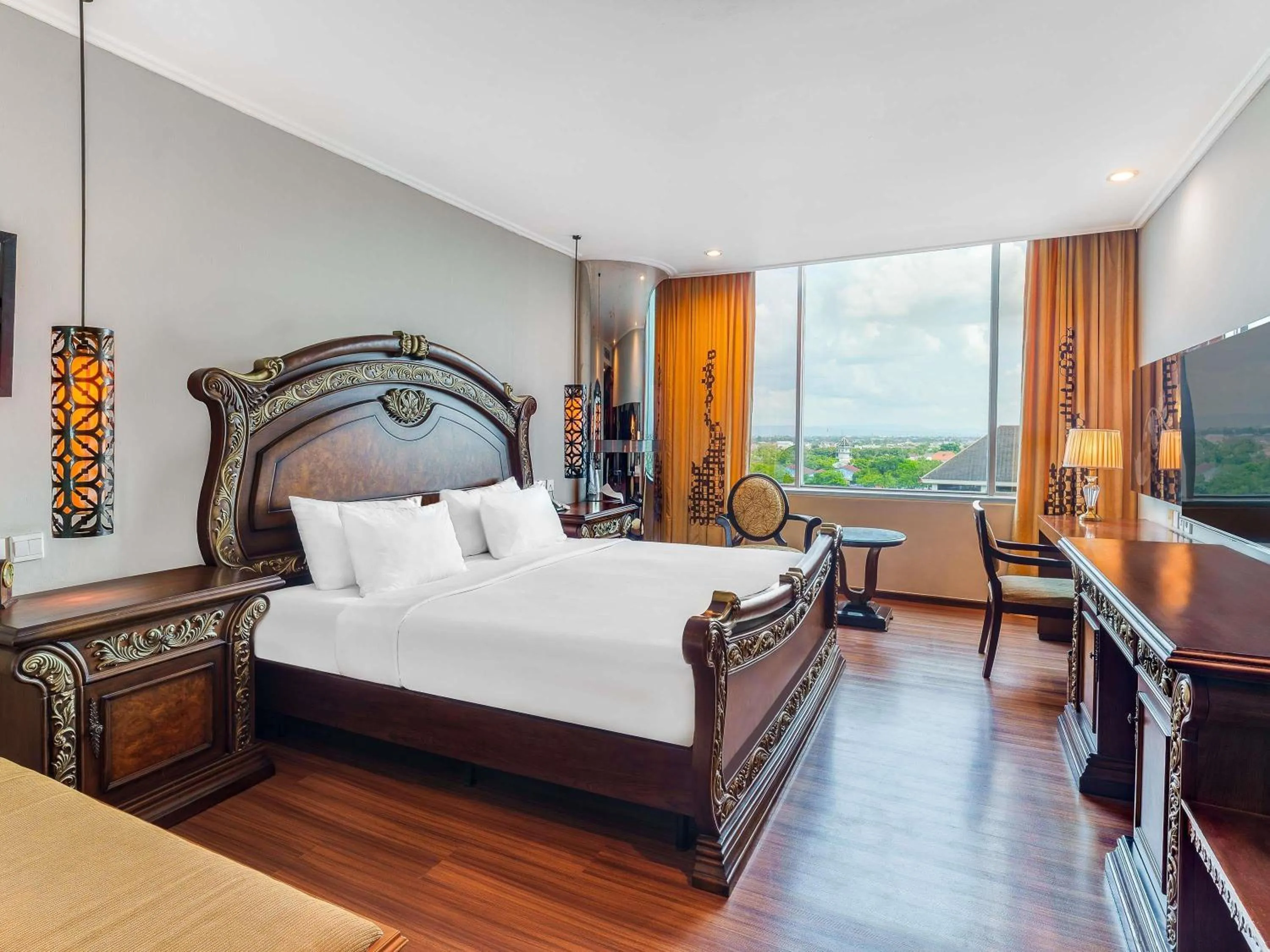 Deluxe Double Room in The Royal Surakarta Heritage - Handwritten Collection