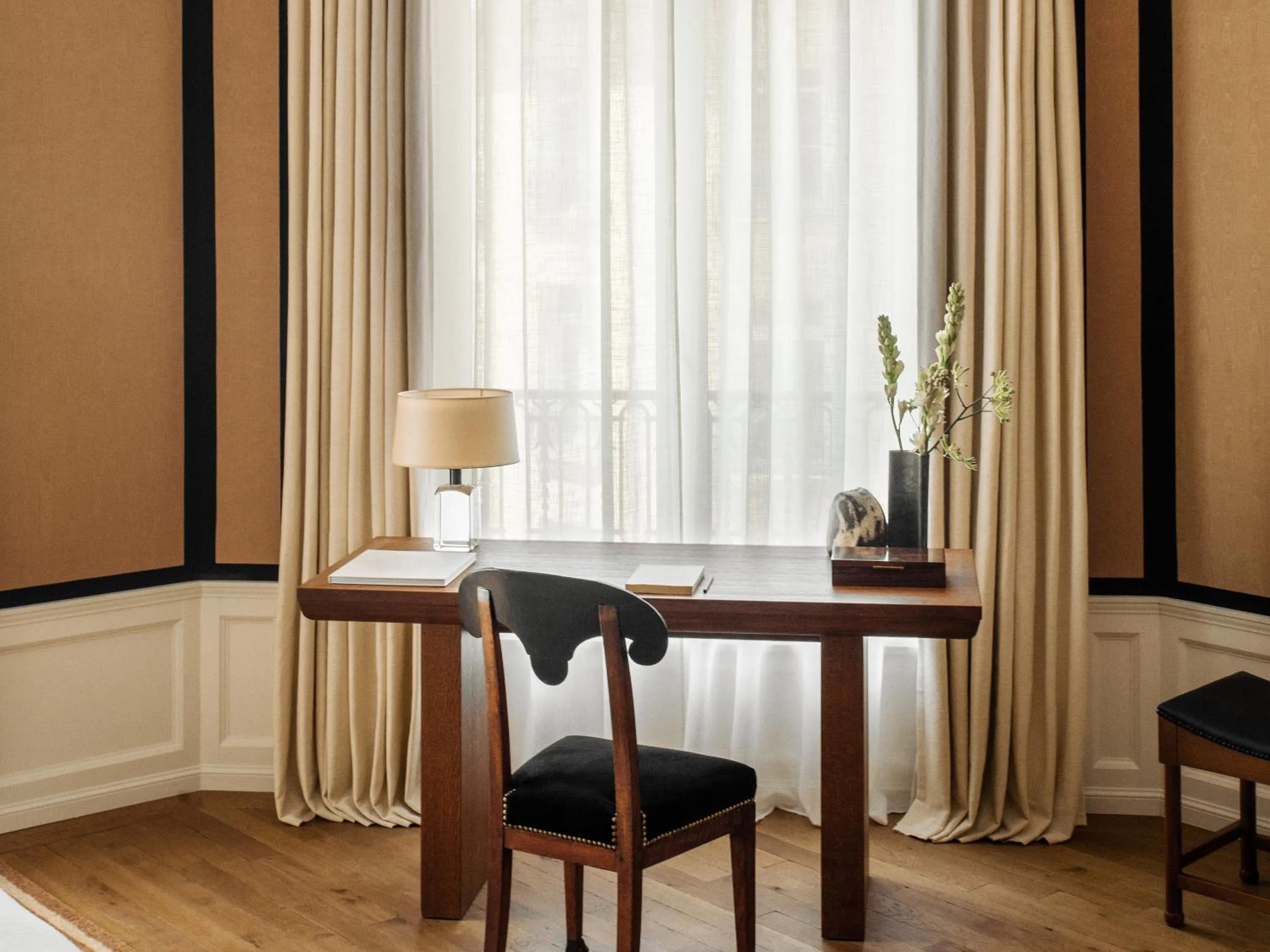 Junior Suite in Hôtel Balzac Paris & Spa Ikoï