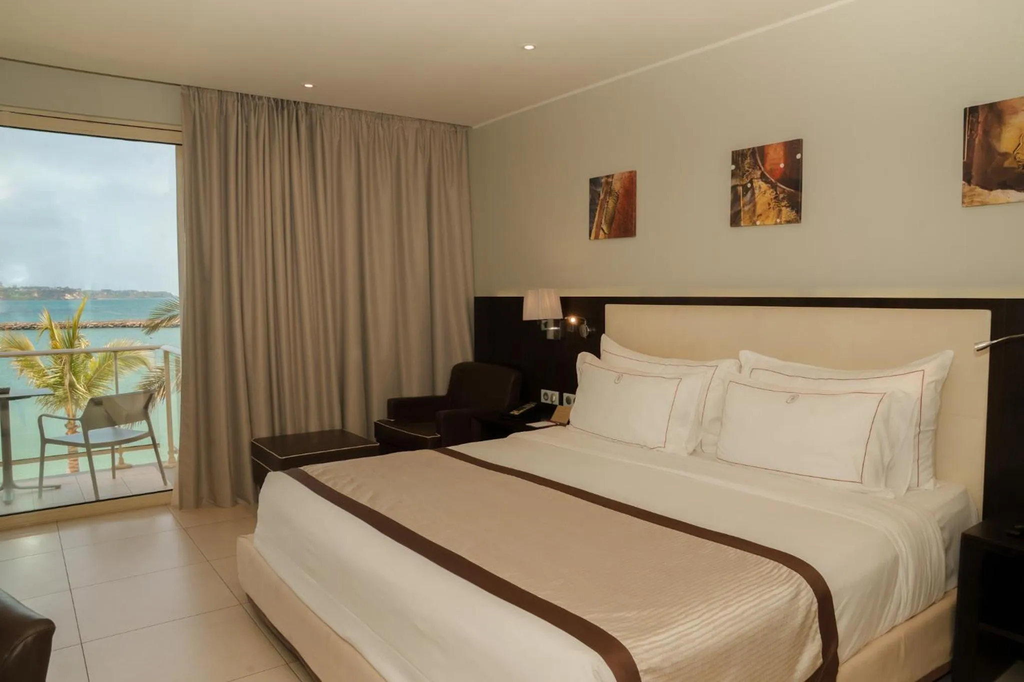 Comfort Double Room with Sea View in Terrou-Bi