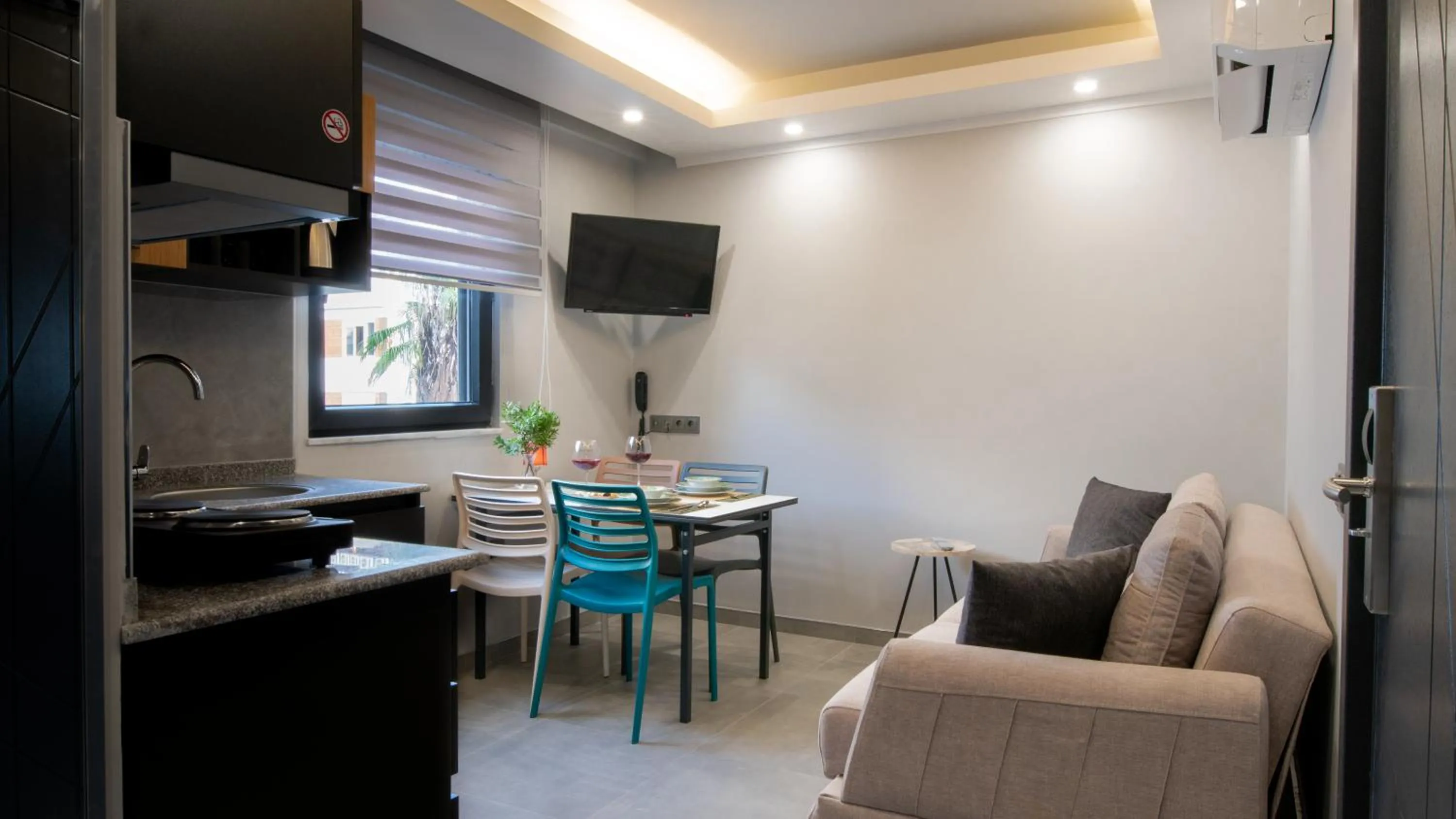 Junior Suite in OPERA SUITES Apart Hotel