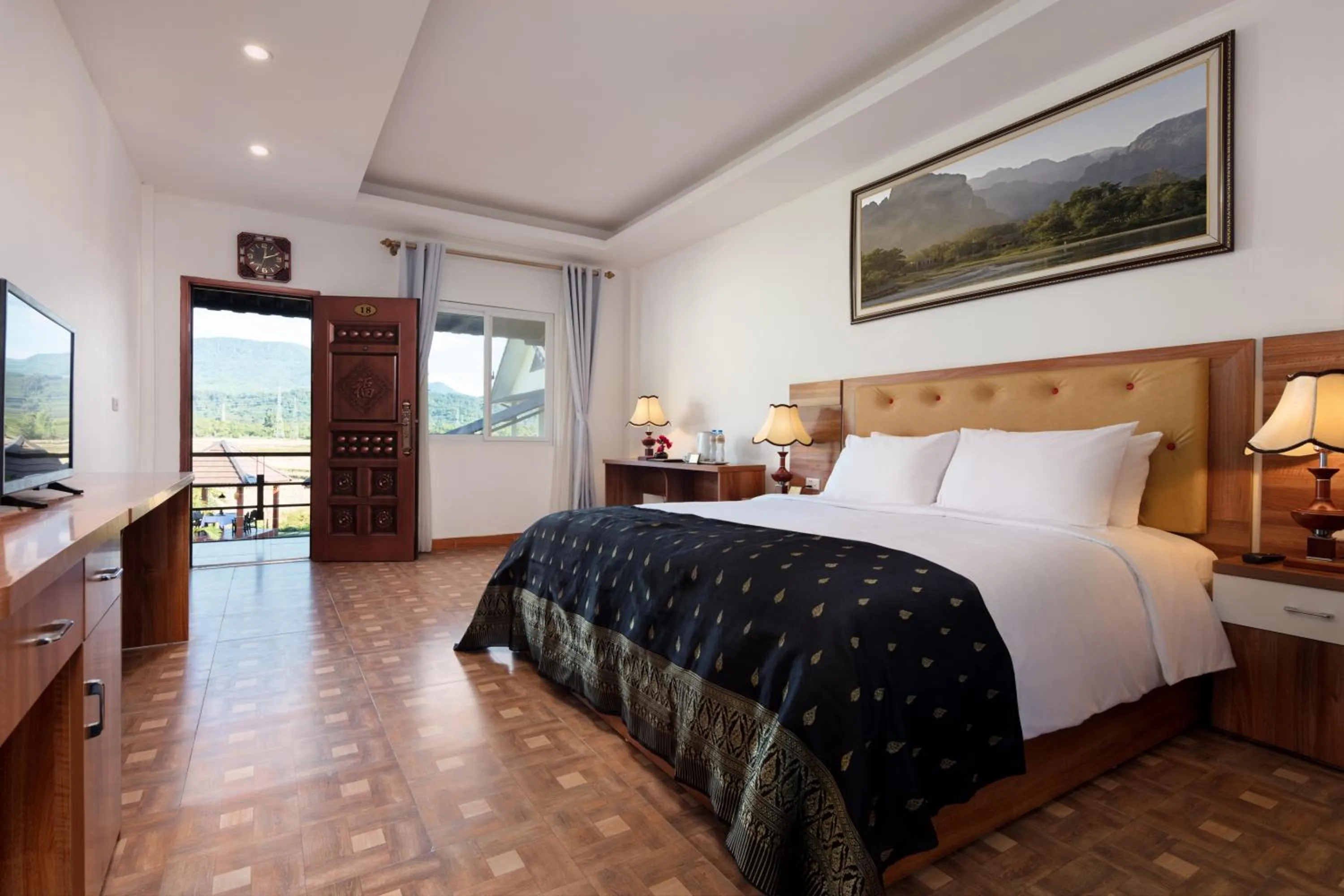 Deluxe Double or Twin Room with Mountain View in Sansan Resort