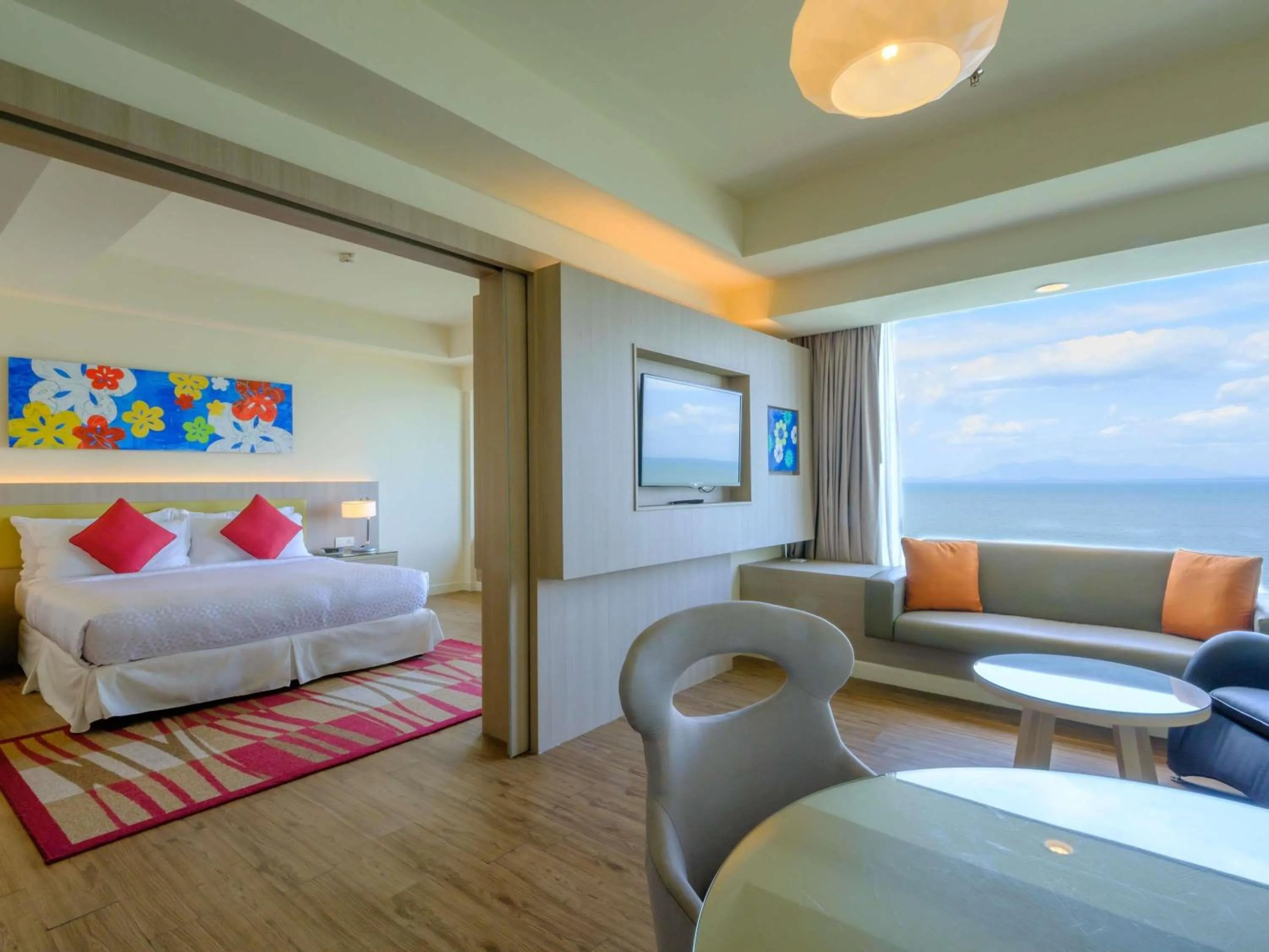 Superior Suite Ocean View in Mercure Penang Beach