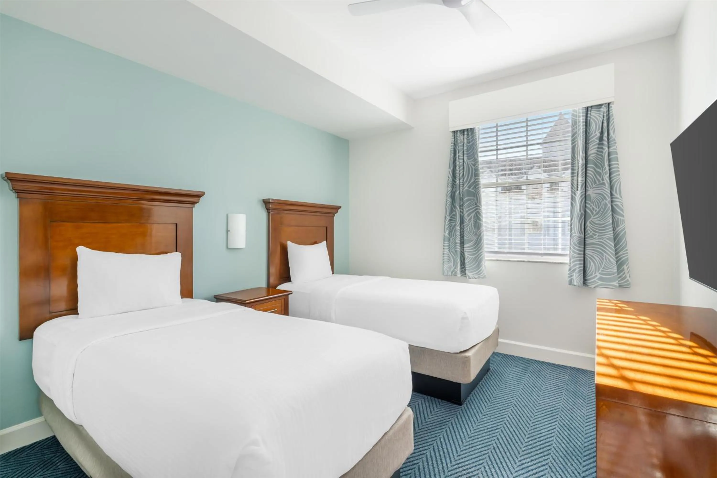 Three-Bedroom King Suite with Two Twin Beds and Sofa Bed in Hilton Vacation Club Grand Beach Orlando