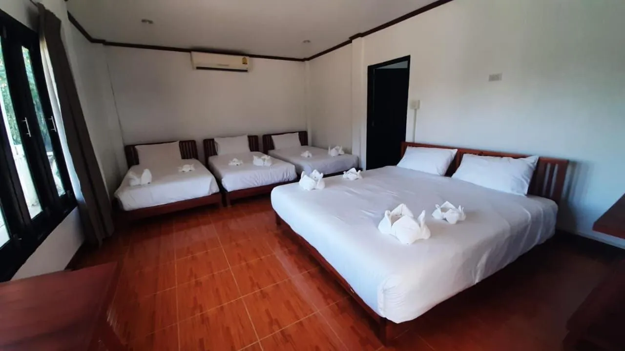 Junior Suite with Mountain View in Vang Vieng Eco Lodge