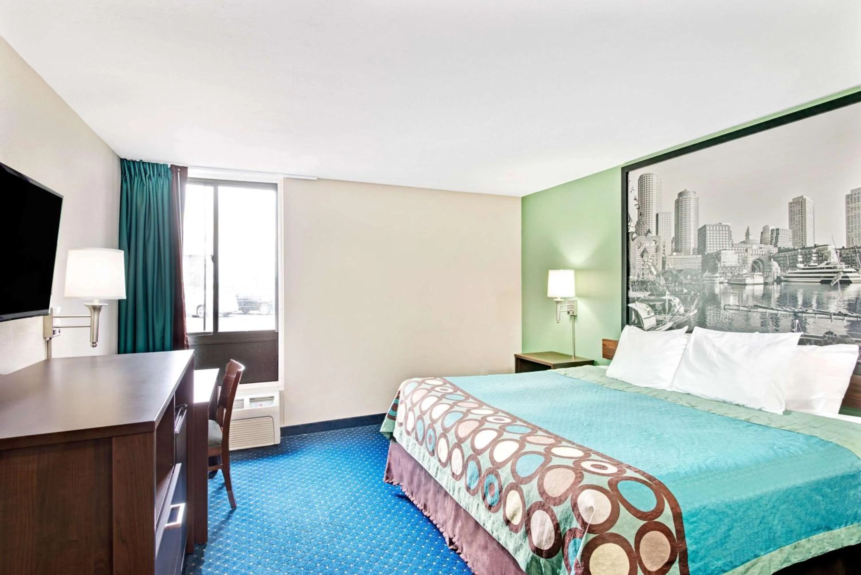 King Room - Mobility Access/Smoking in Super 8 by Wyndham Brockton