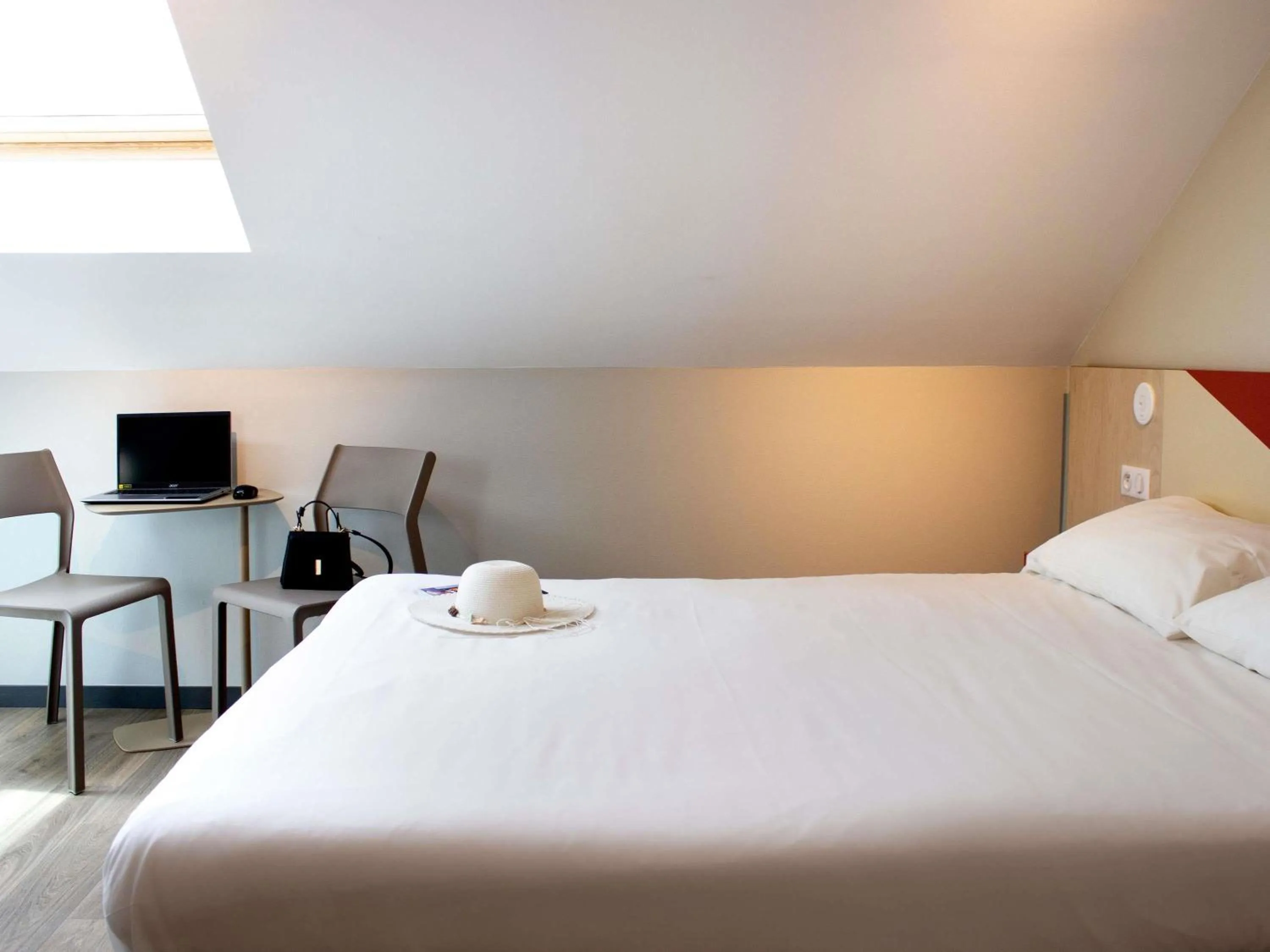 Premium Double Room in ibis budget Lunel Porte de Camargue