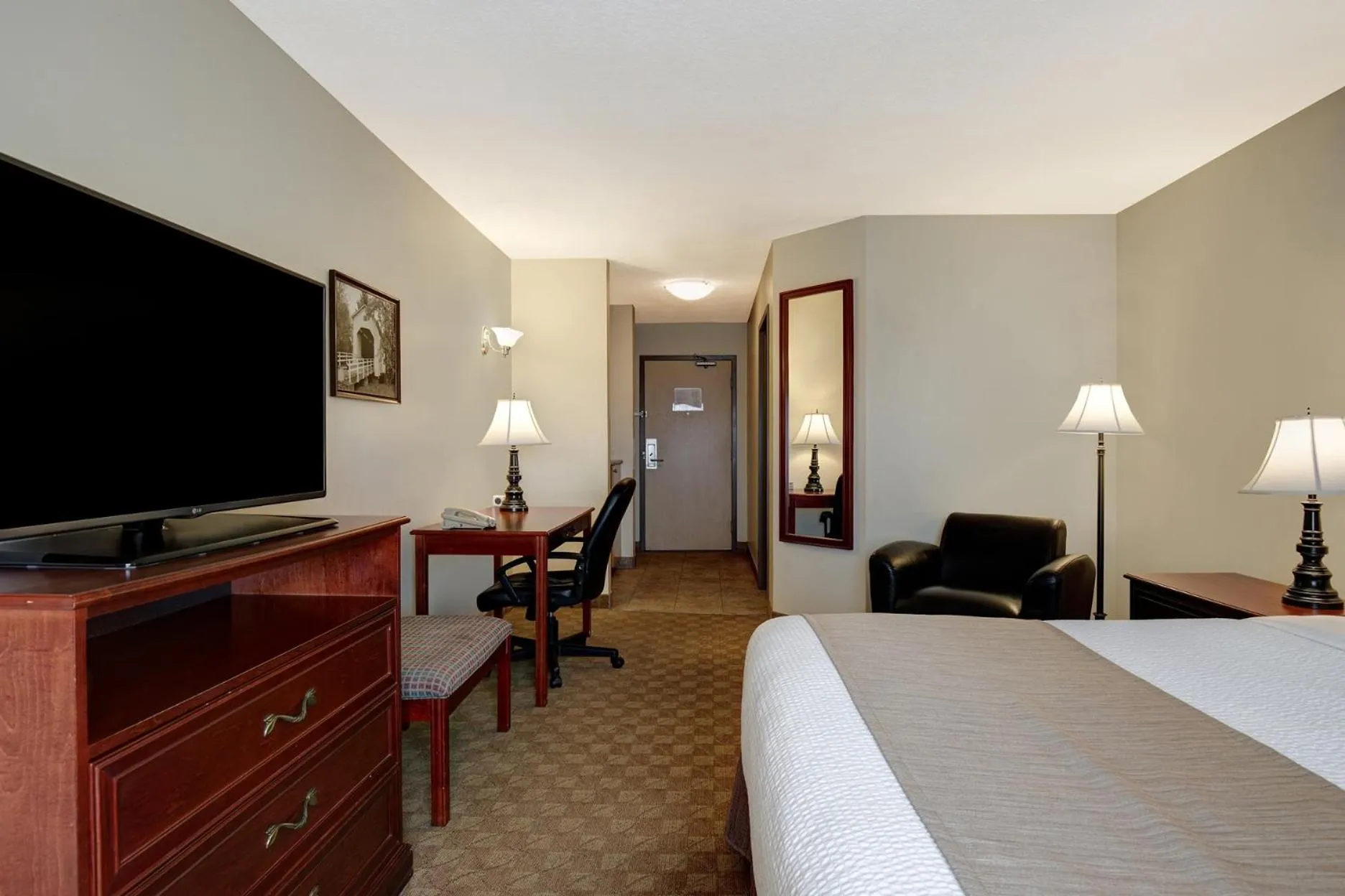 King Room - Non-Smoking in Days Inn by Wyndham Dawson Creek