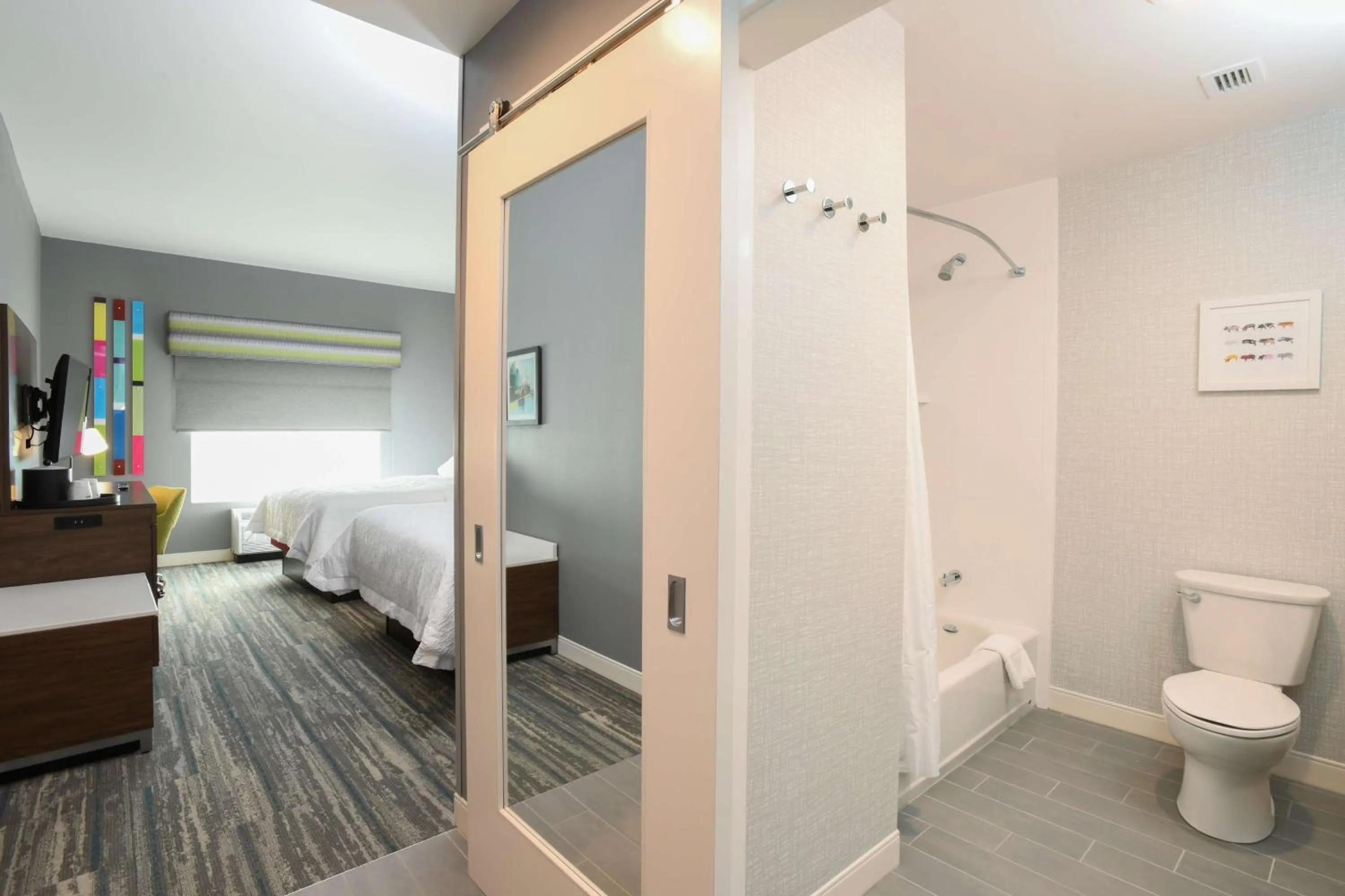 Queen Room with Two Queen Beds - Hearing Access/Non-Smoking in Hampton Inn & Suites Cincinnati Liberty Township