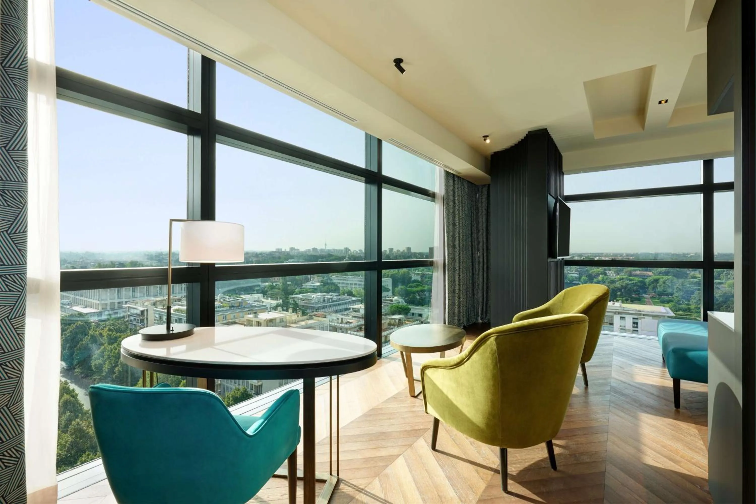 Executive Corner King Room with Lounge Access in Hilton Rome Eur La Lama