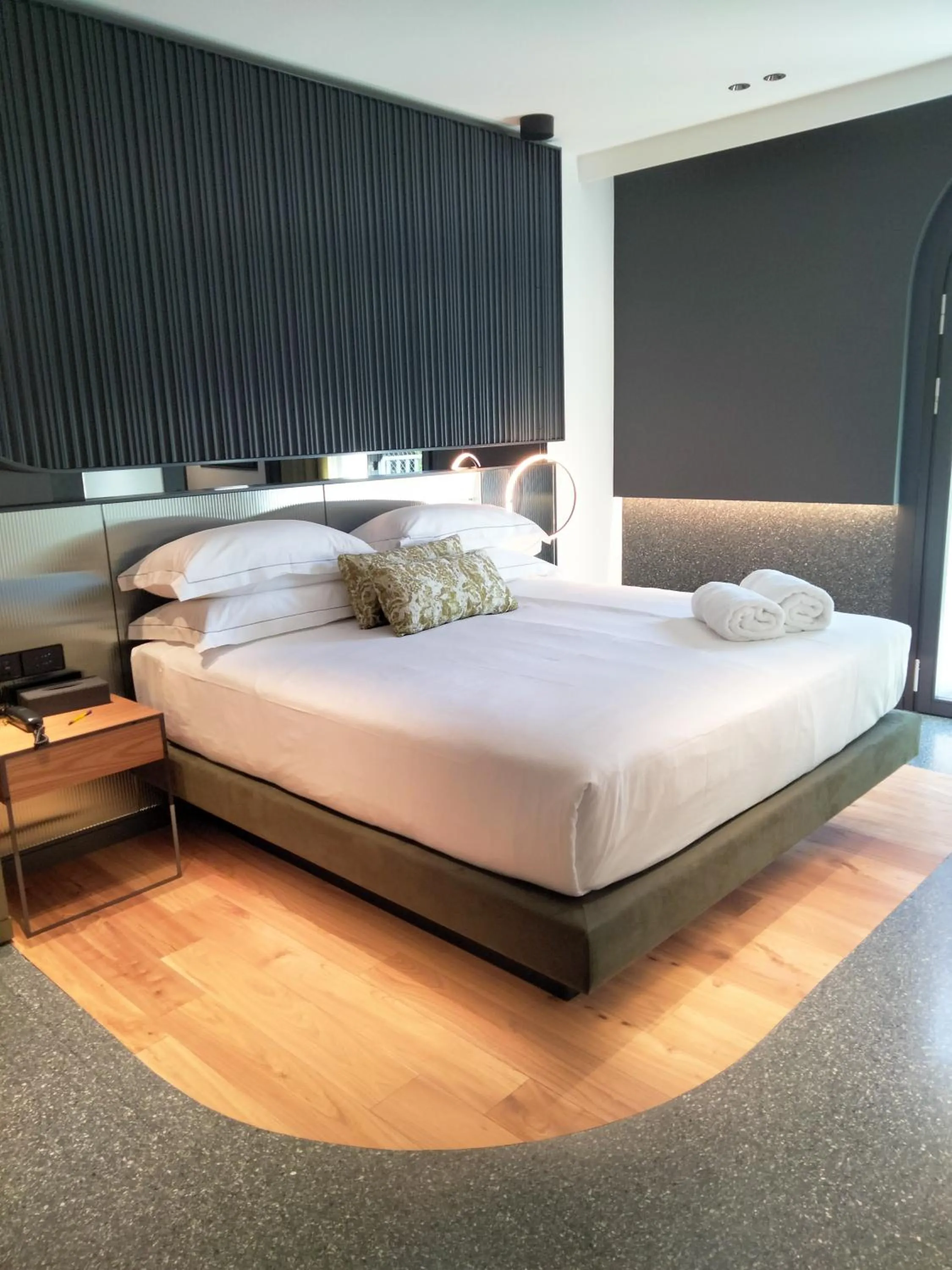 Junior King Suite with Terrace and Lake View - Non-Smoking in Hotel Ristorante Al Caminetto WorldHotels Crafted Adults Only