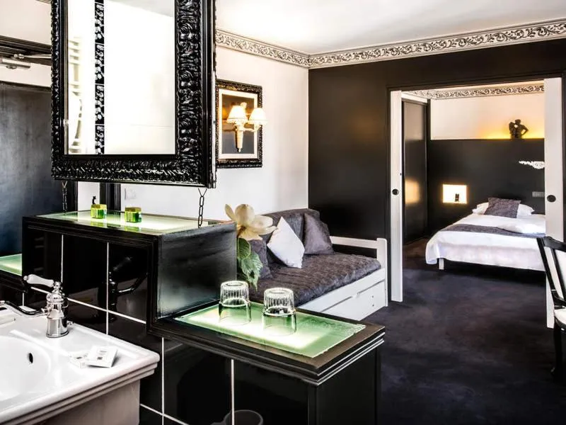 Double Room in Hotel Le Rocher Blanc