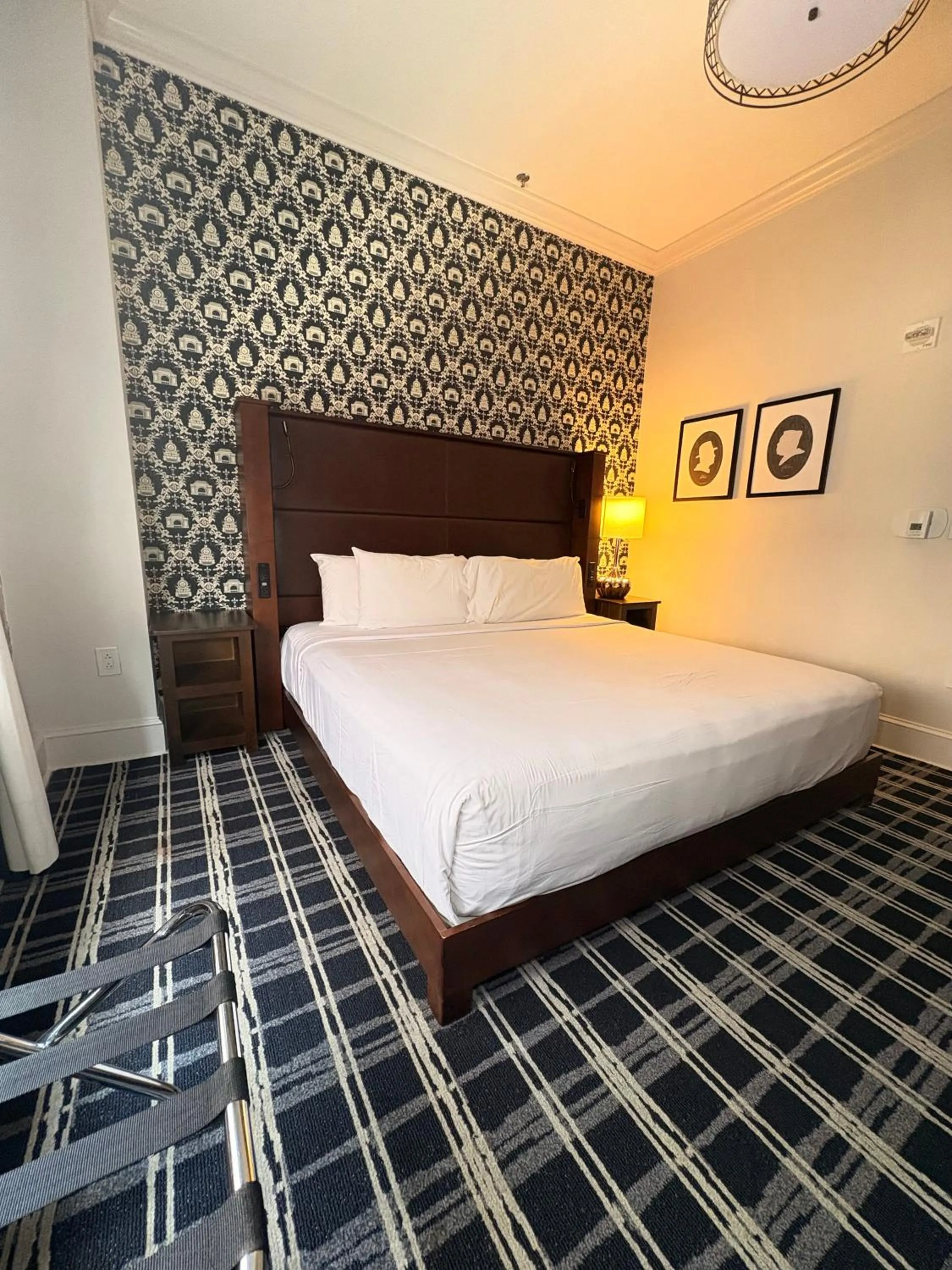 King Room with Roll-In Shower - Mobility and Hearing Accessible in Q&C Hotel and Bar New Orleans, Autograph Collection