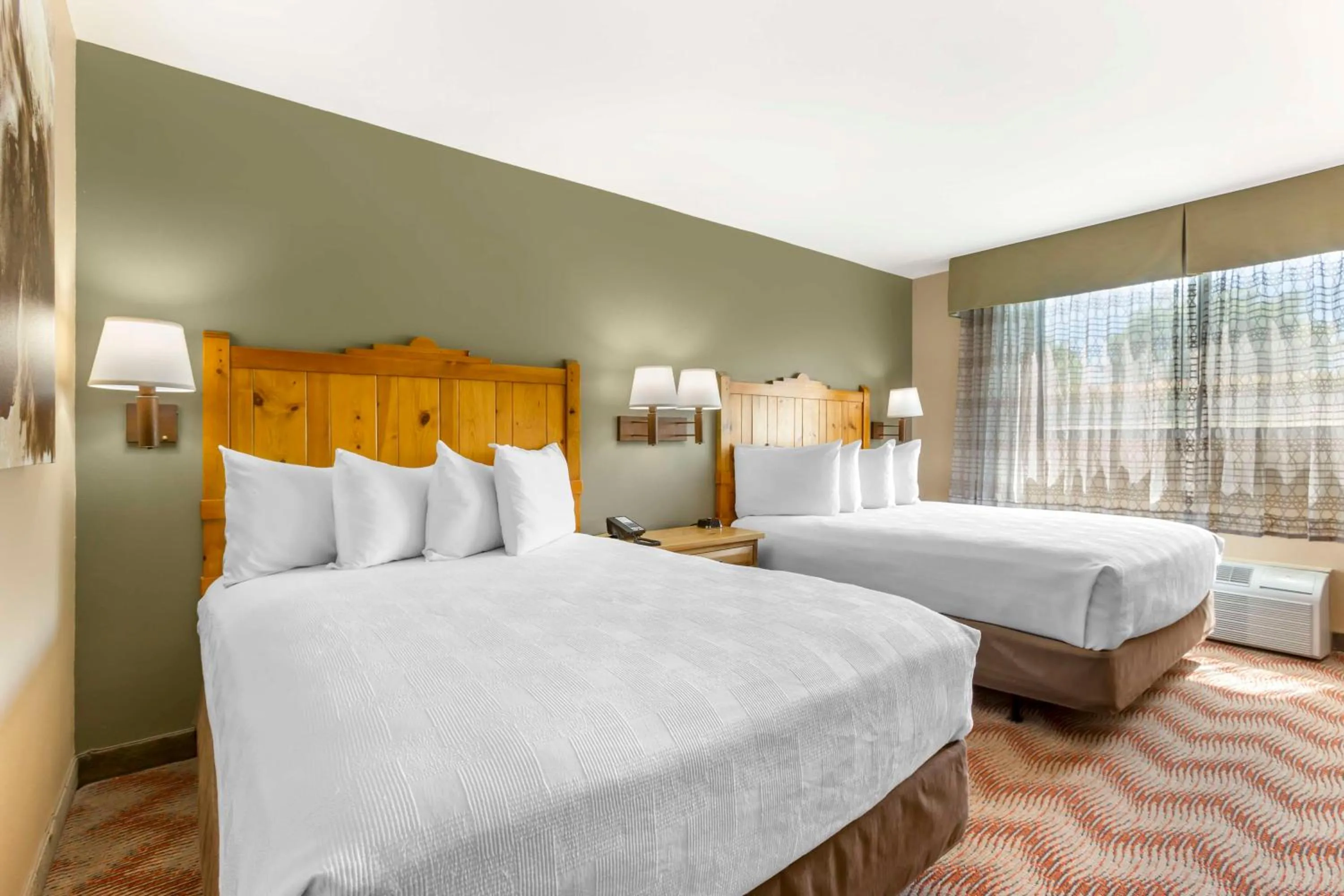Queen Room with Two Queen Beds - Non-Smoking/Pet Friendly in Best Western Plus Rio Grande Inn
