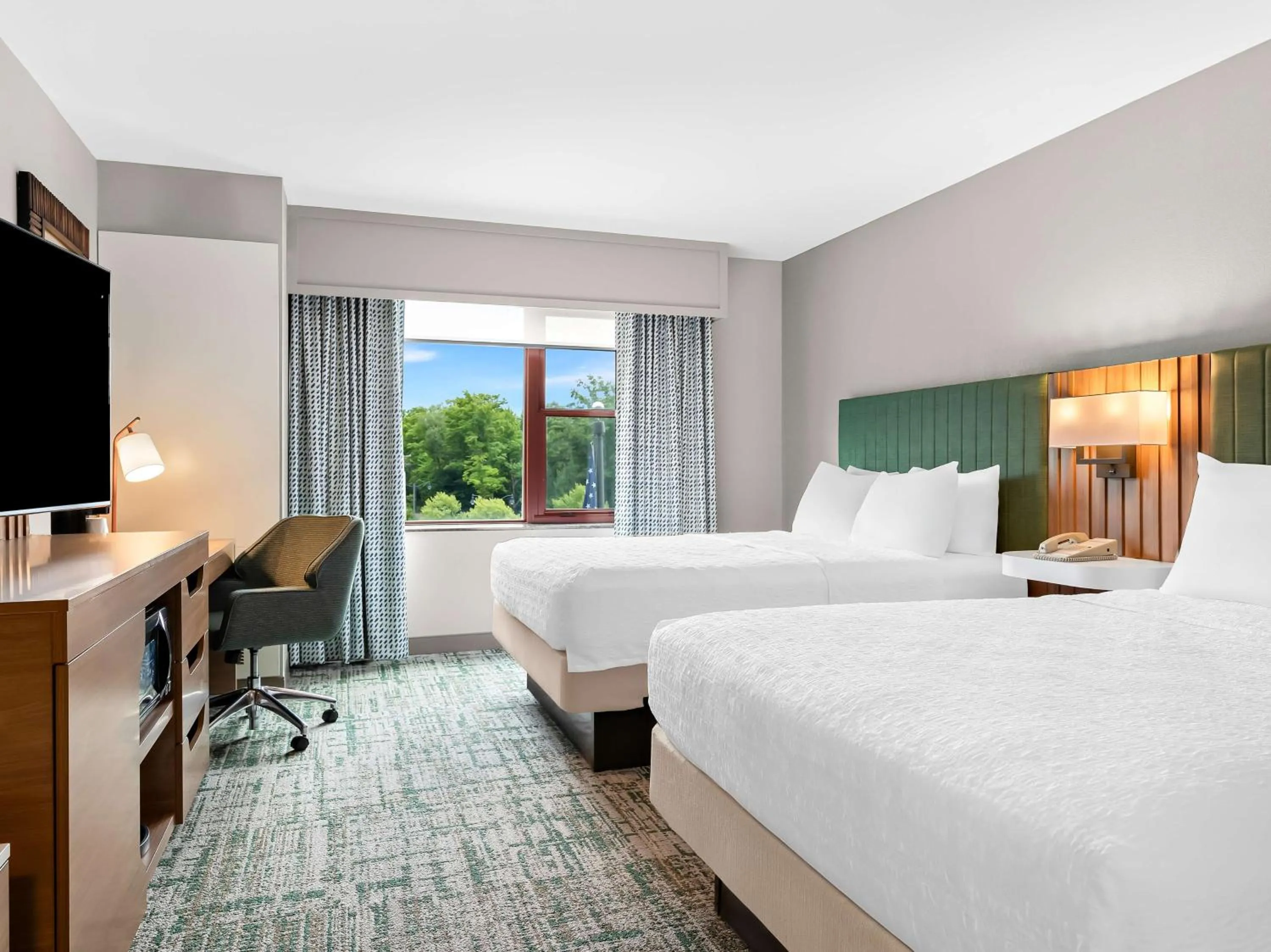 Queen Room with Two Queen Beds in Hampton Inn & Suites Lake Placid