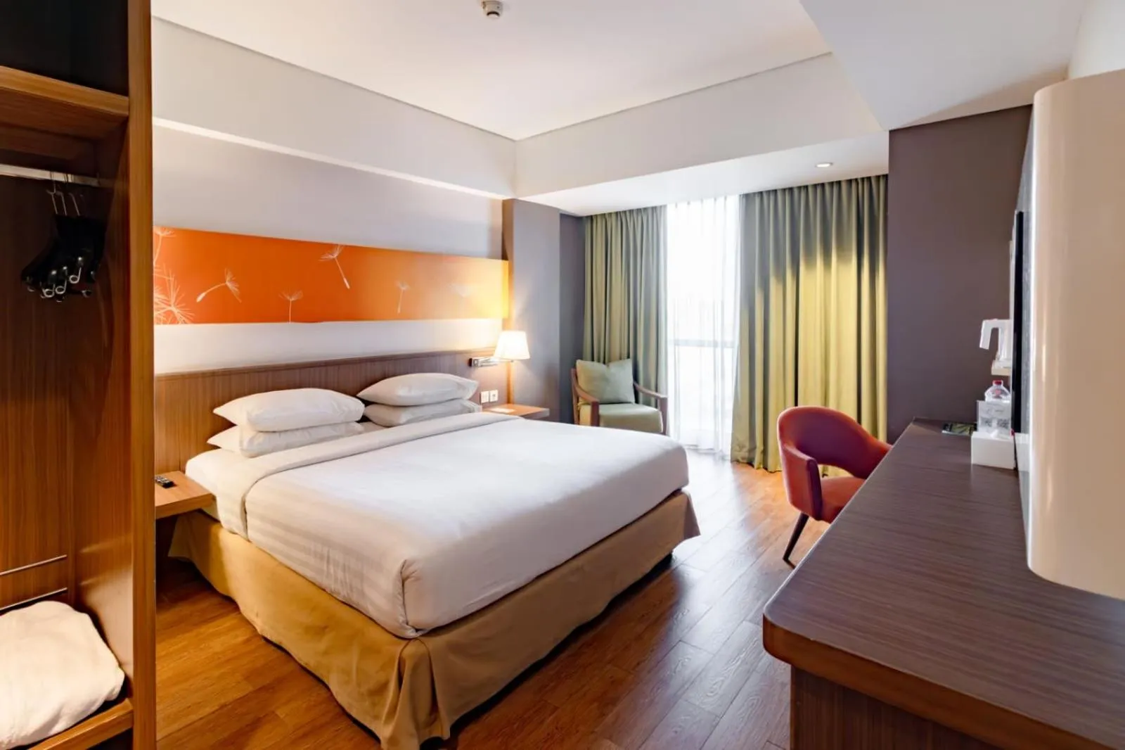 Superior Double Room in Soll Marina Hotel Serpong