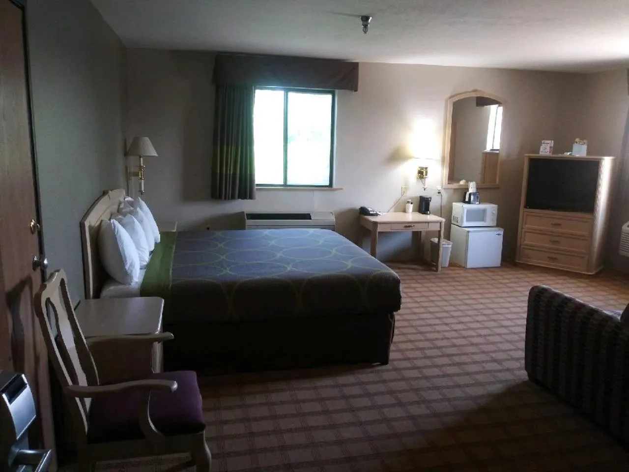 King Room - Non-Smoking in Super 8 by Wyndham Albuquerque West/Coors Blvd