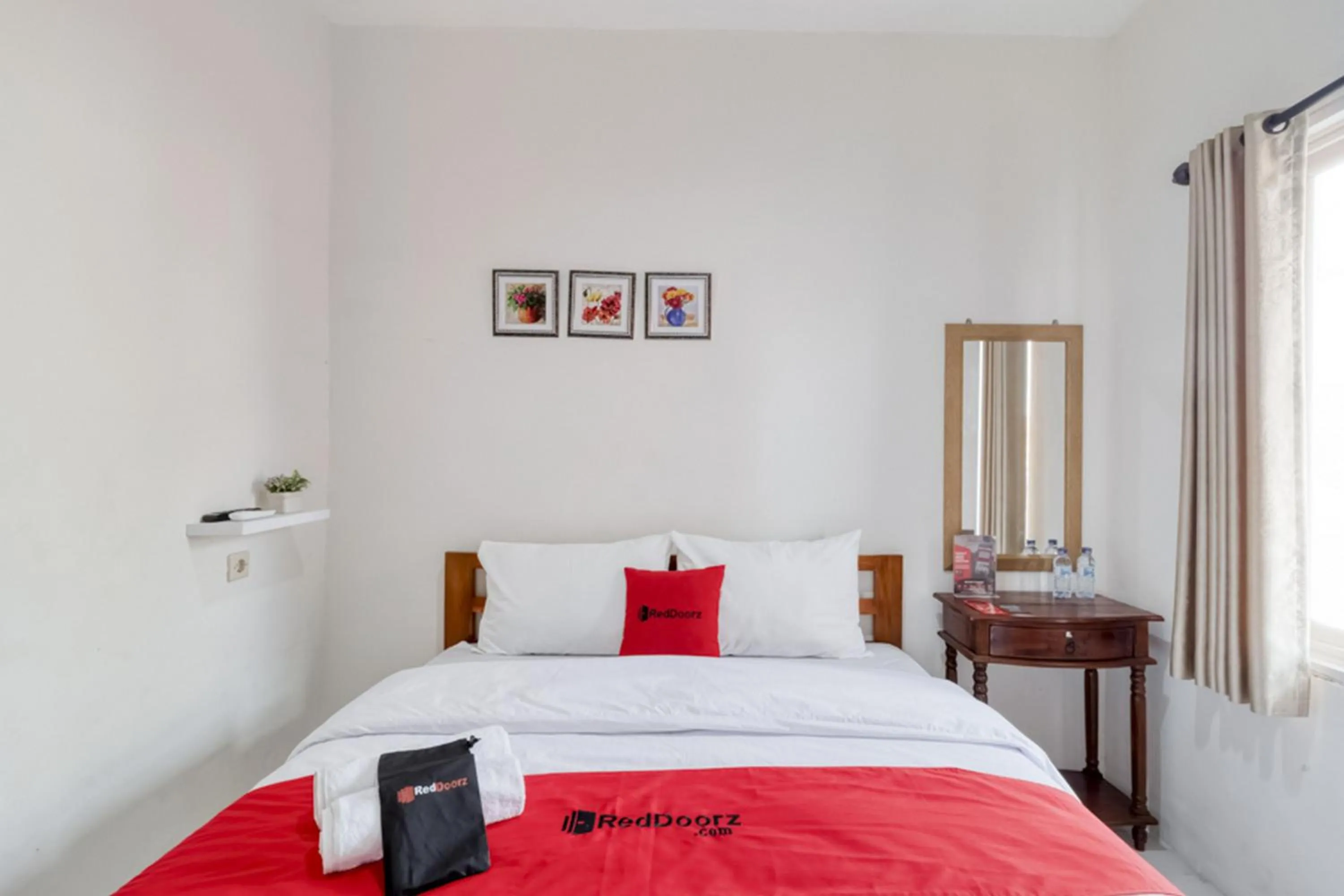 Double Room in RedDoorz Syariah near Wijilan 2 Yogyakarta