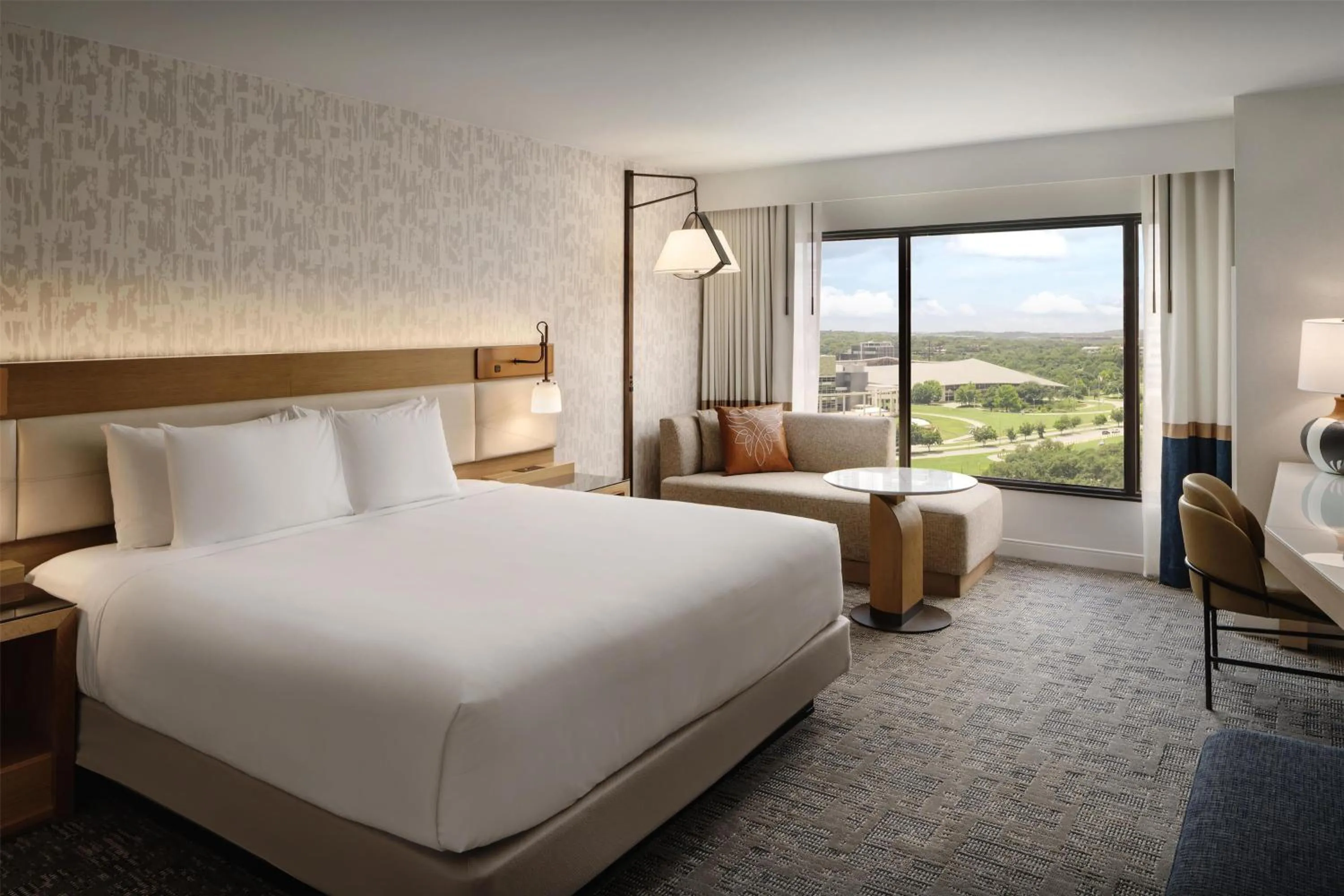 1 King Bed Accessible Tub in Hyatt Regency Austin