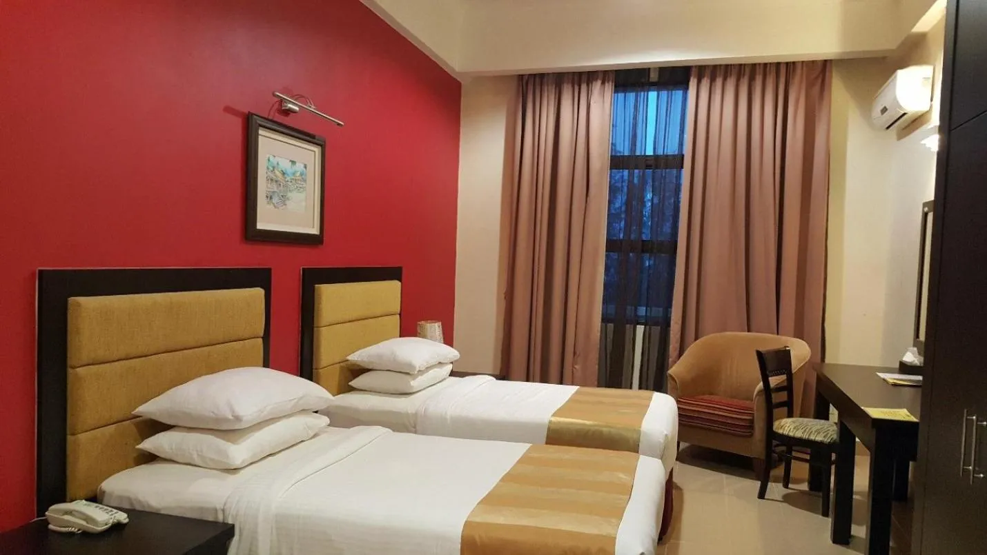 Deluxe Twin Room in Puteri Bay Hotel