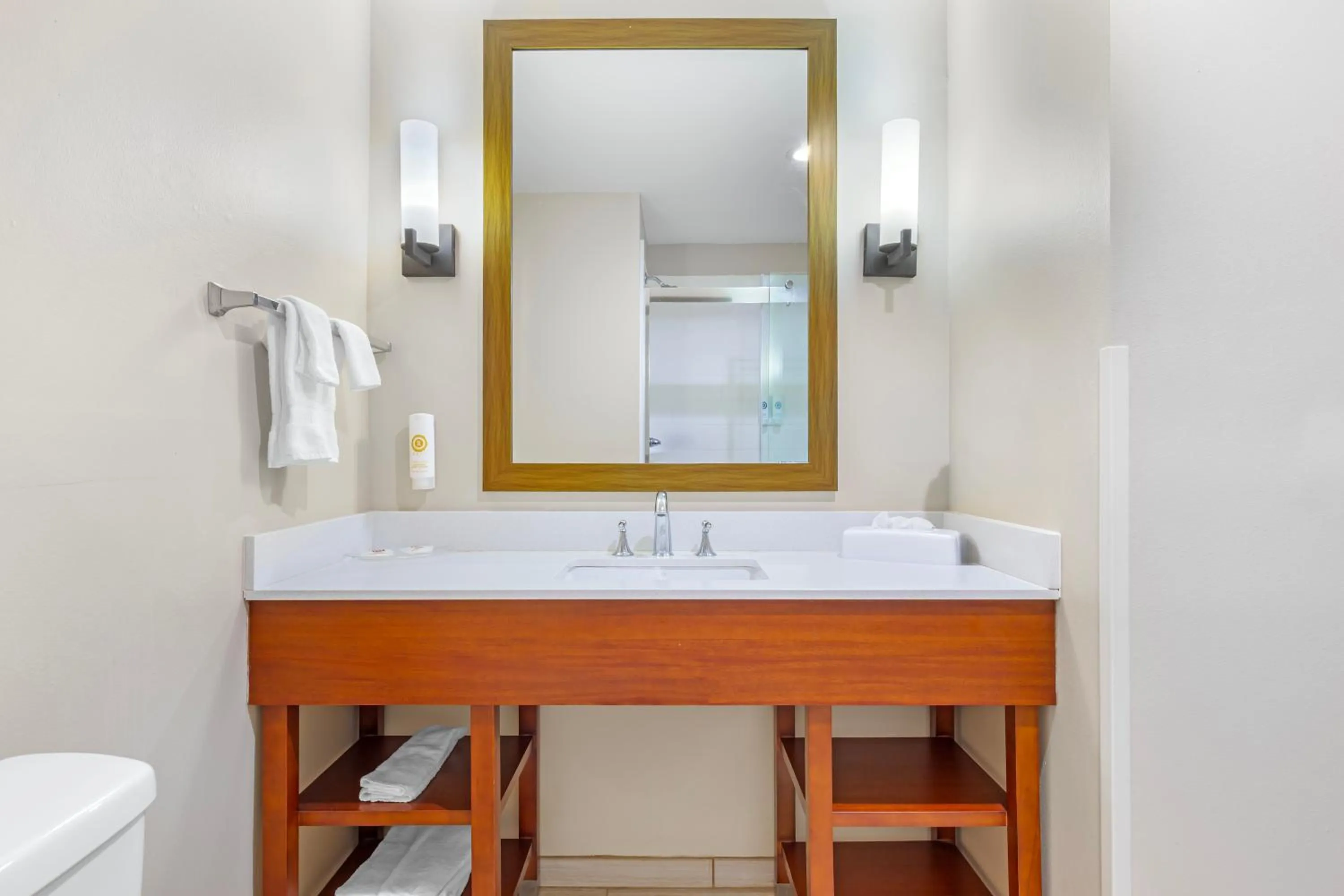 Queen Room with Two Queen Beds - Non-Smoking in Comfort Suites Greensboro-High Point