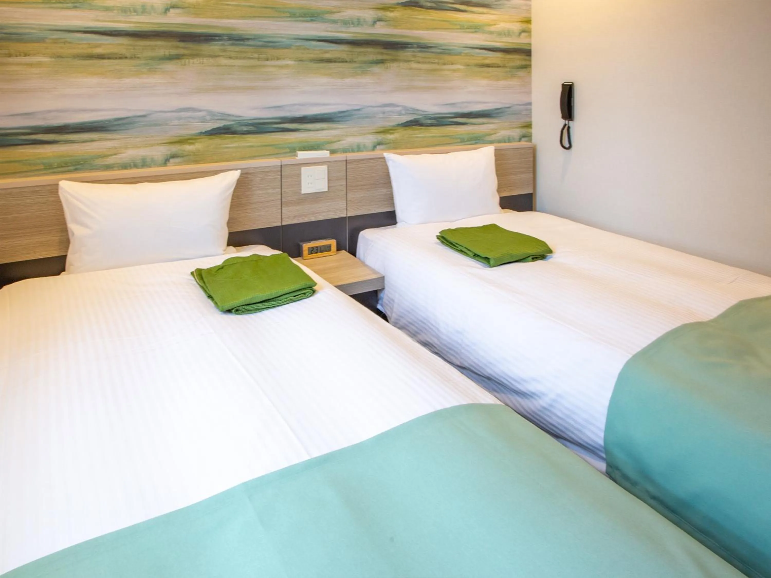 Economy Twin Room - single occupancy - Non-Smoking in Kuretake Inn Ogaki Ekimae