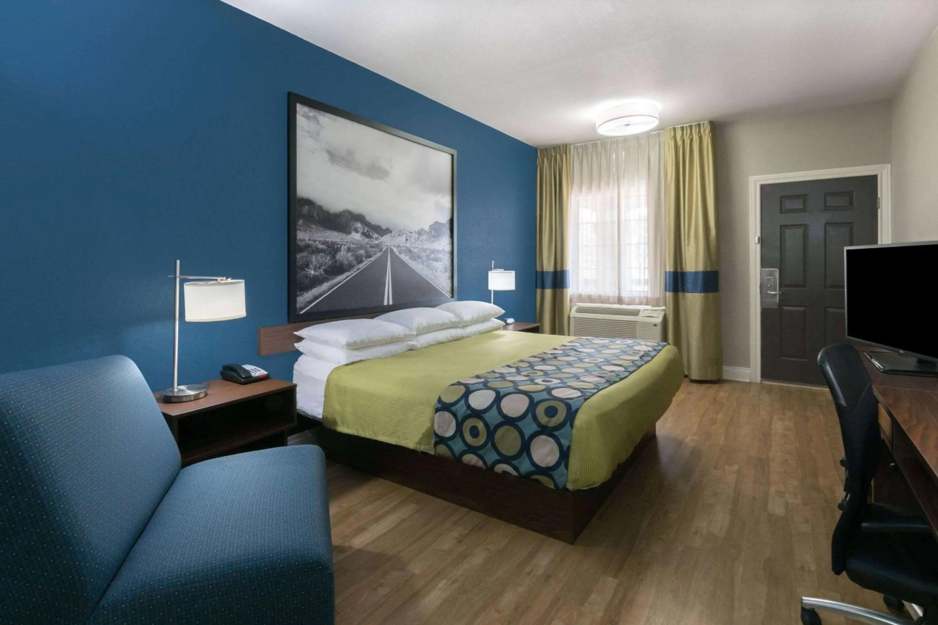 King Room - Non-Smoking in Super 8 by Wyndham San Antonio Near Fort Sam Houston