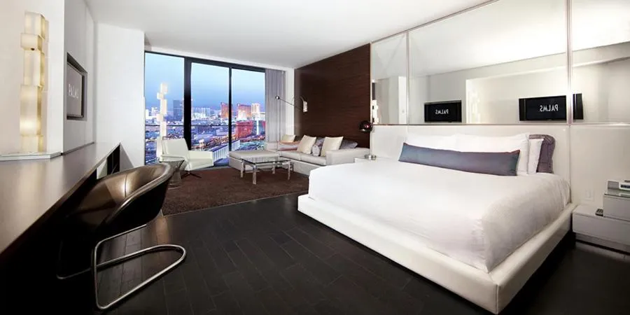 Studio with Mountain View - single occupancy in Palms Place Hotel and Spa