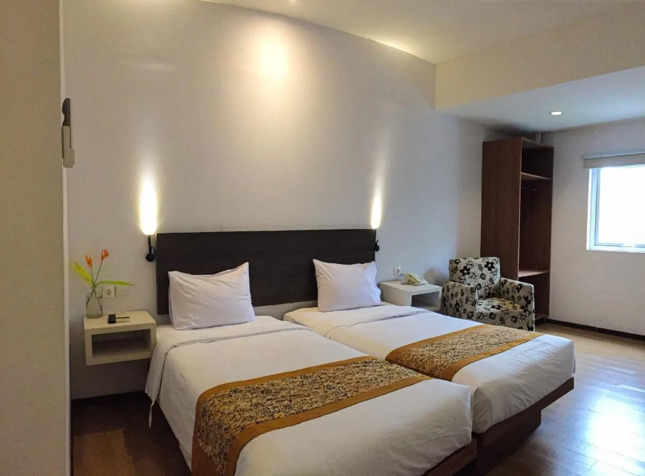 Deluxe Twin Room in Sunwood Hotel Arianz Mataram
