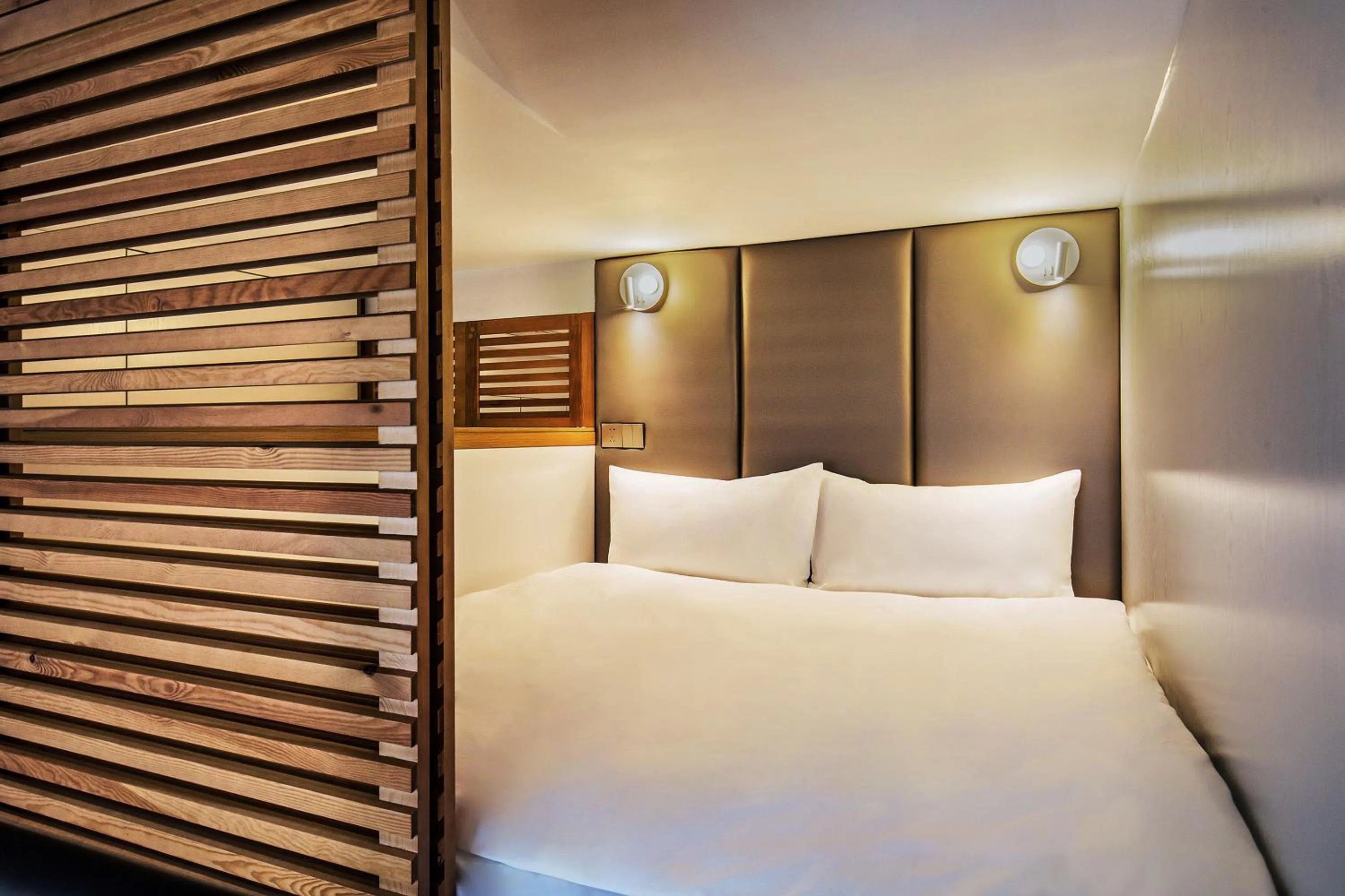 Comfort Room(Washer&Dryer Machine+Fresh Air System+Softened Water System) in Livefortuna Hotel