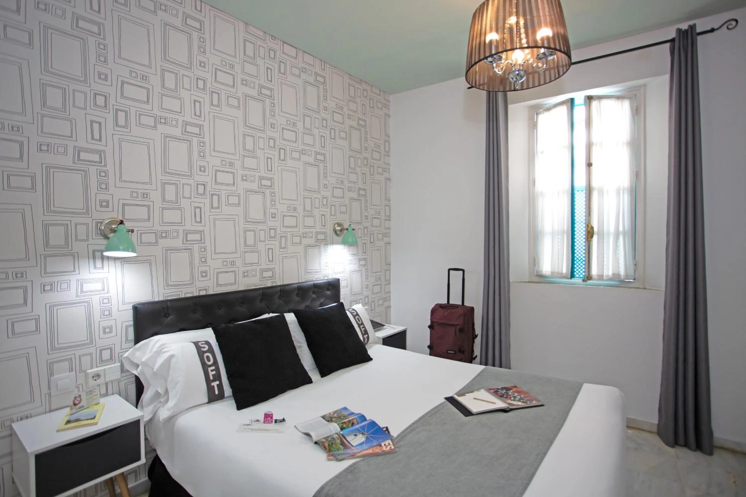 Double Room - single occupancy in Casual de las Letras Sevilla