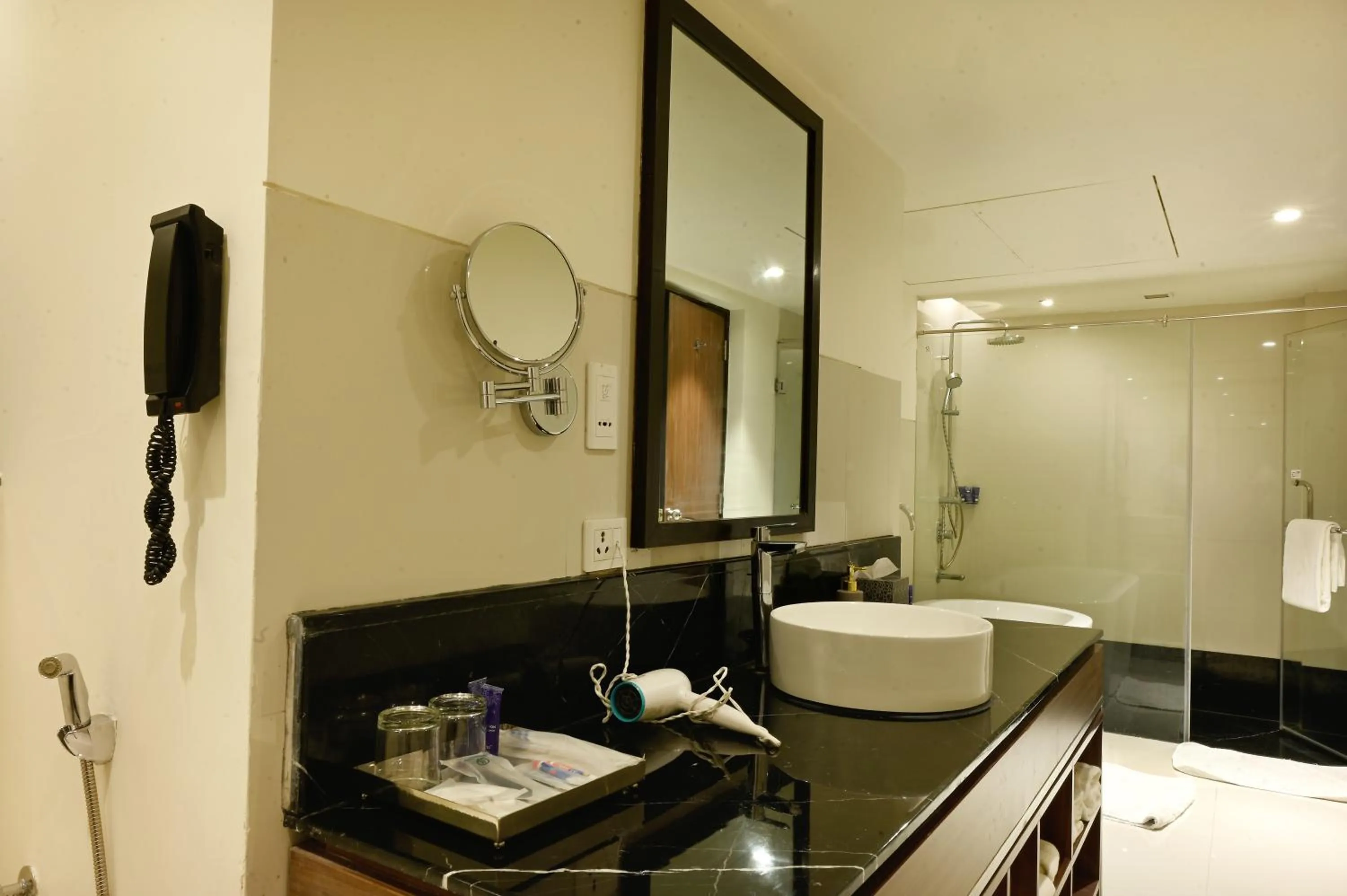 Executive Suite - single occupancy in Vivanta Kolkata EM Bypass