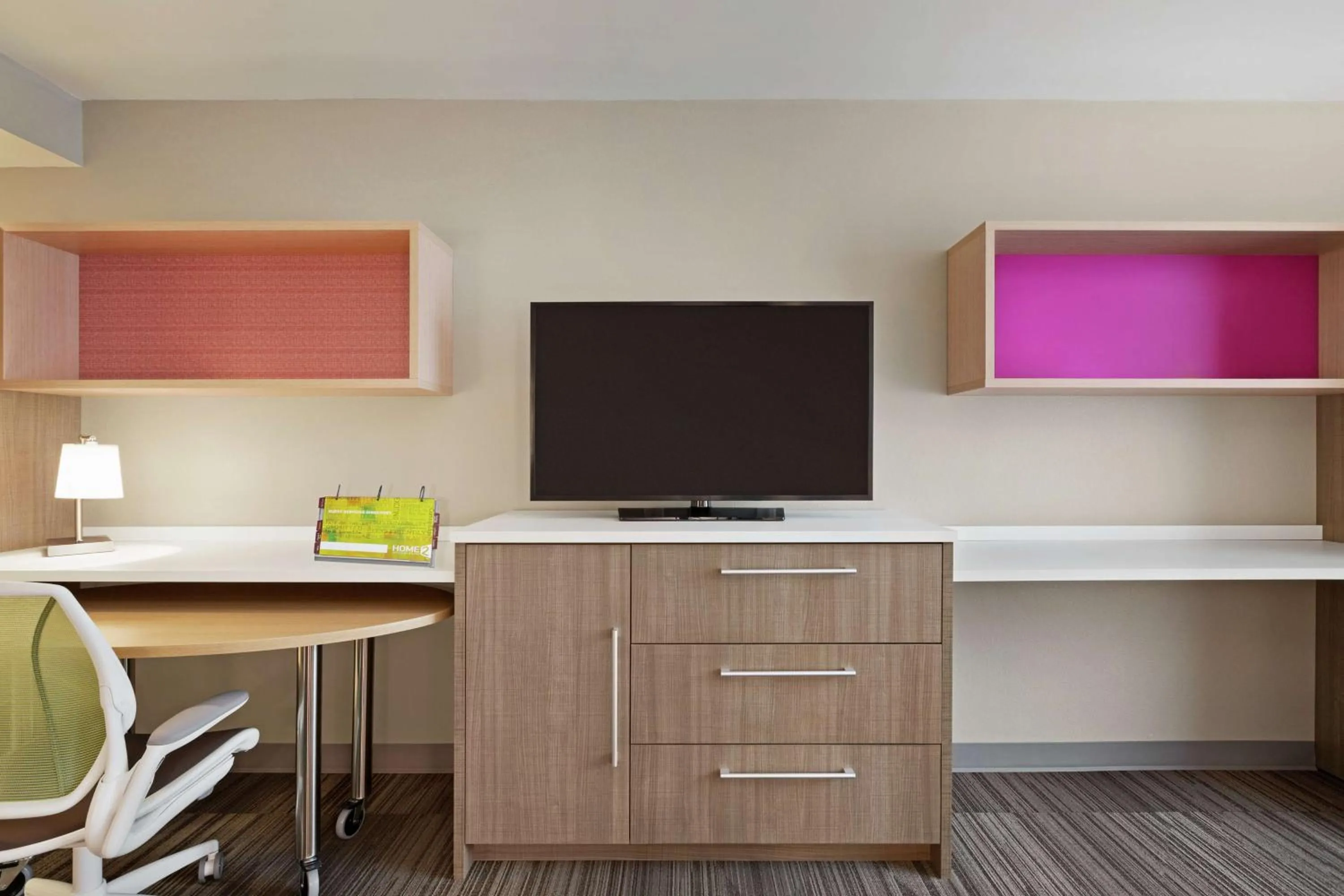 Queen Studio Suite - Hearing Access/Non-Smoking in Home2 Suites By Hilton Fernandina Beach on Amelia Island, FL