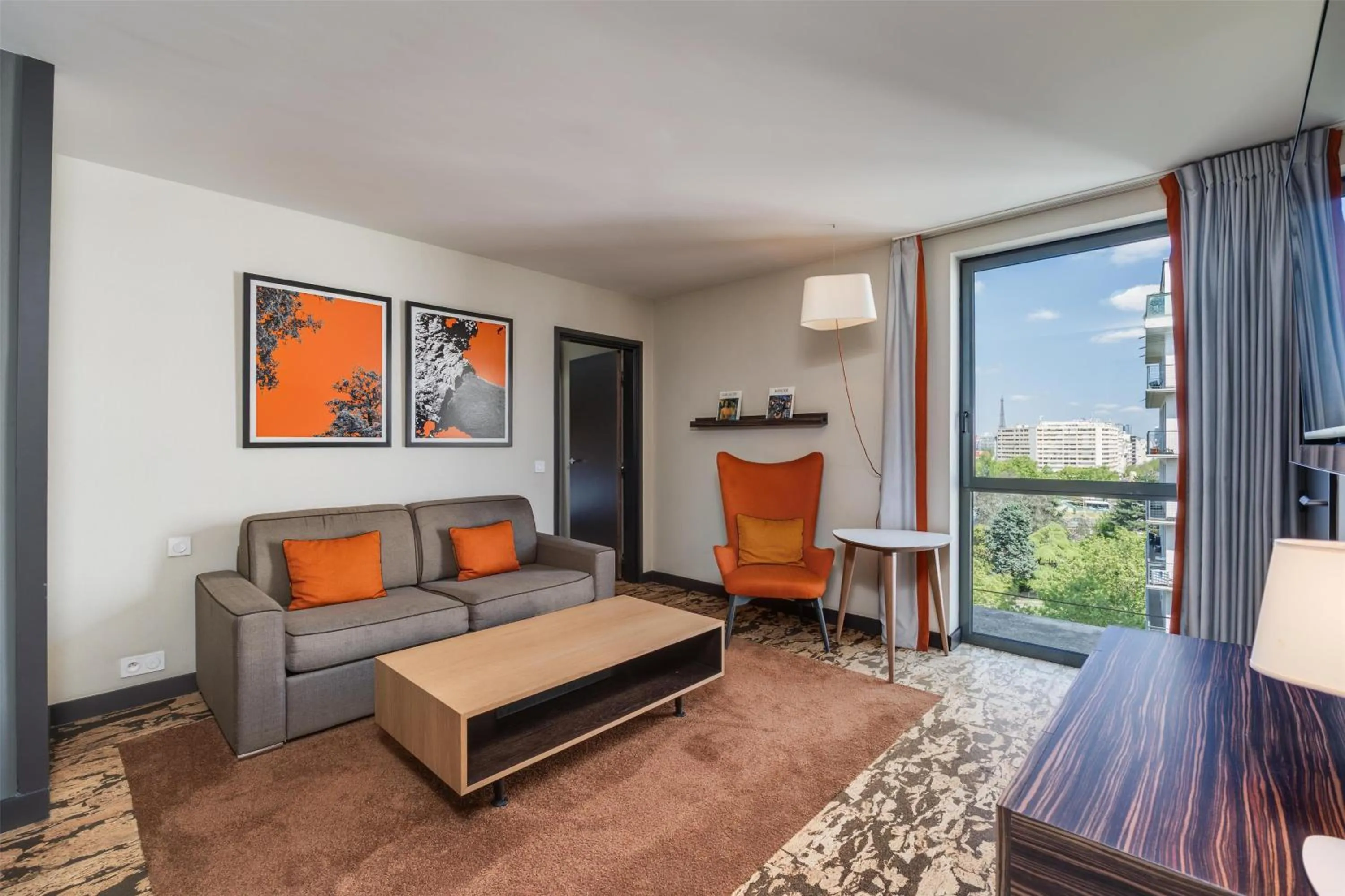 Suite with Terrace in Radisson Blu Hotel, Paris Boulogne