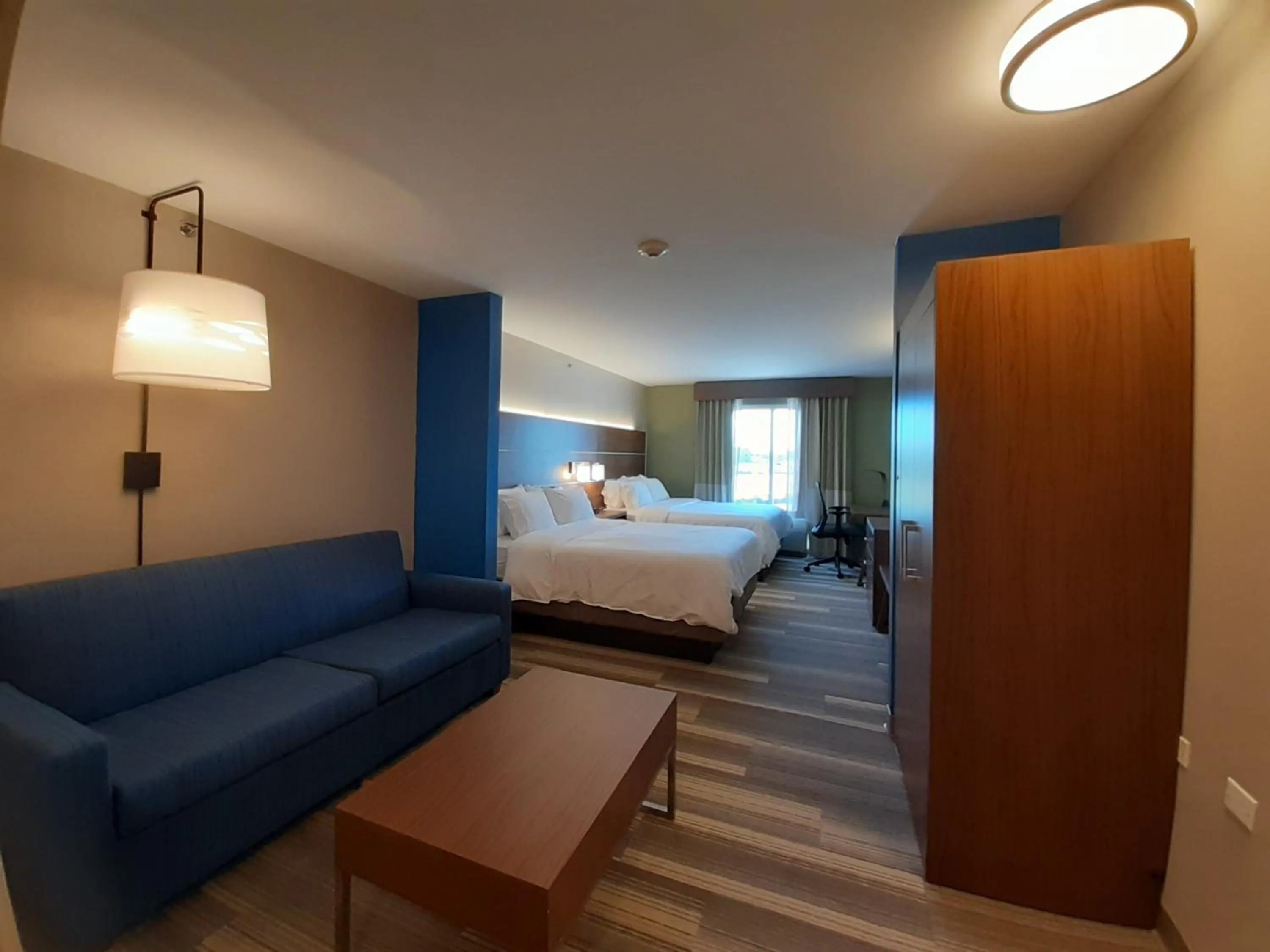 Queen Suite with Two Queen Beds in Holiday Inn Express Trincity by IHG